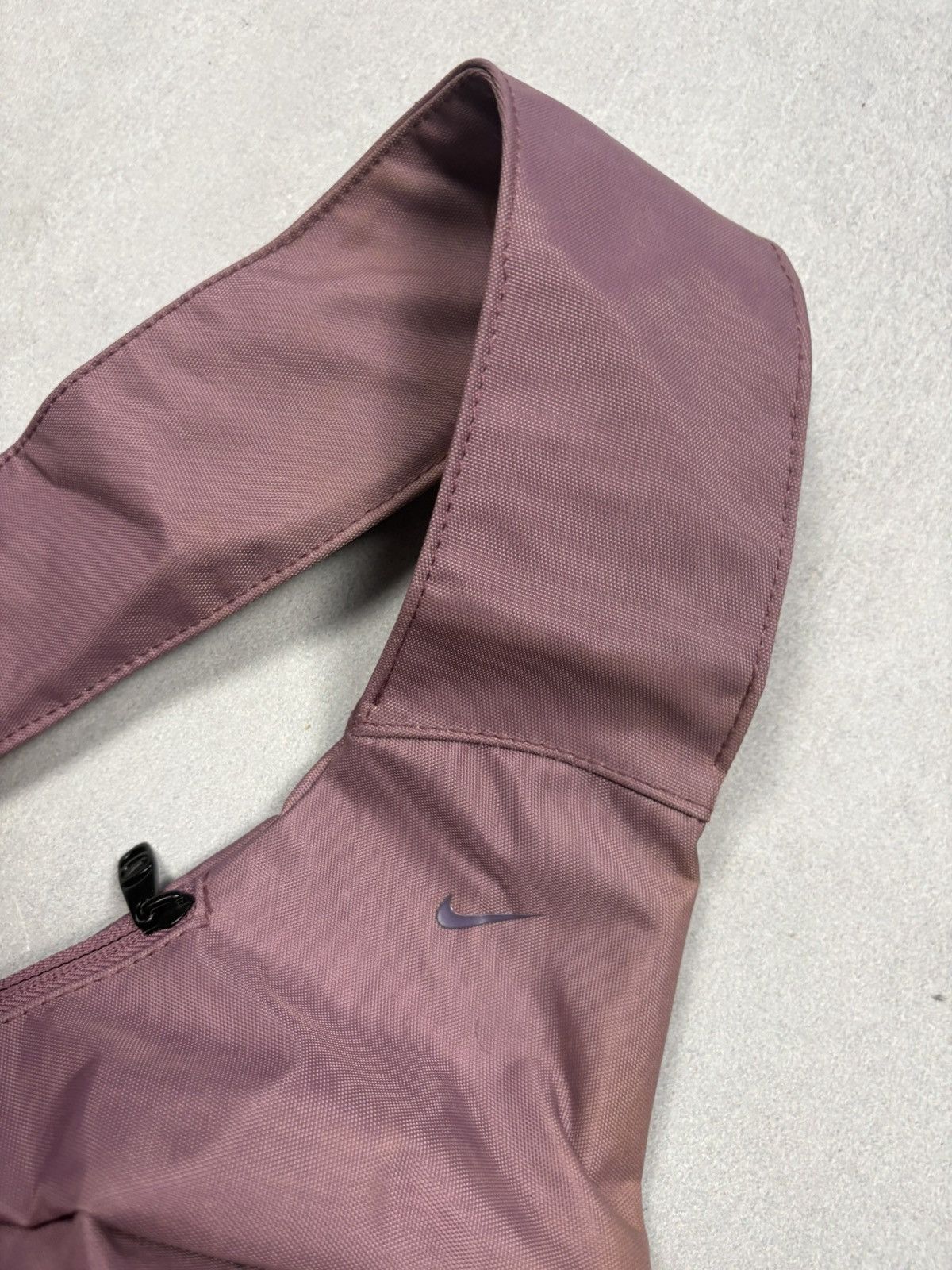 Nike 2000s Nike ACG Vintage Sling Bag Crossbody Pink Nylon Y2K Size ONE SIZE - 2 Thumbnail