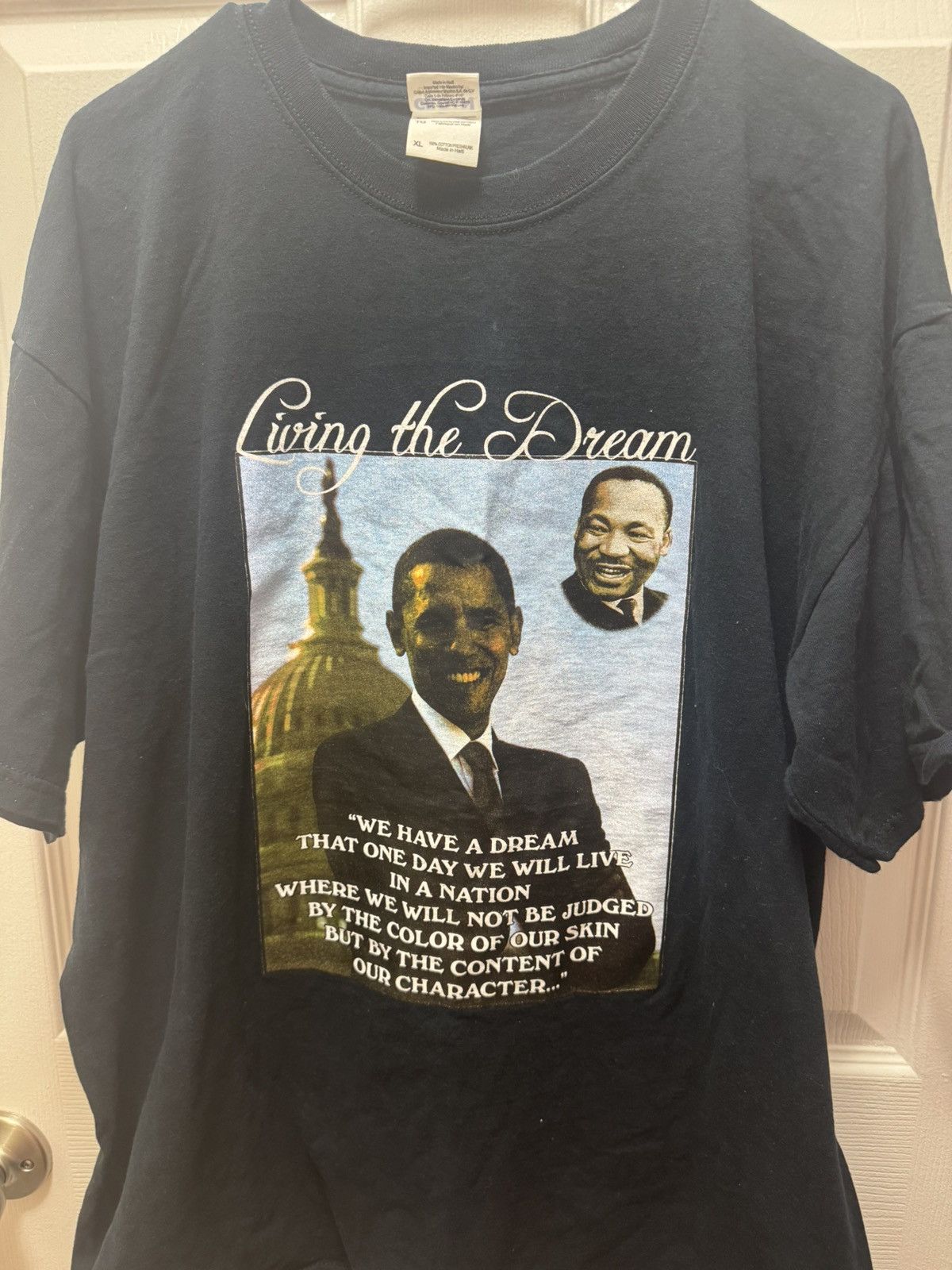 Gildan Obama x MLK Living the Dream Vintage President Christ Shirt Size US XL / EU 56 / 4 - 3 Thumbnail