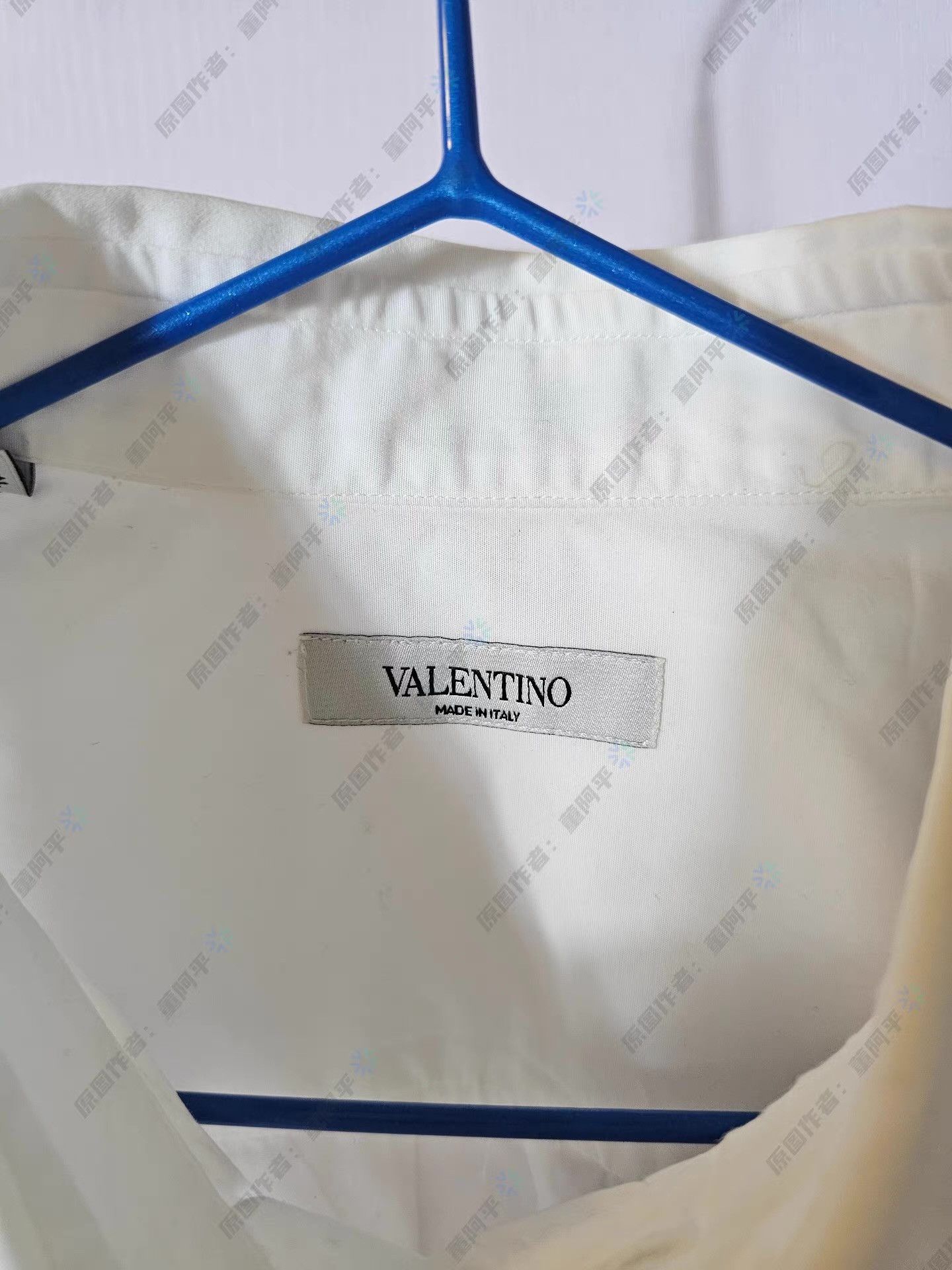 Valentino Valentino men's short-sleeve shirt, Q4 Size US M / EU 48-50 / 2 - 3 Thumbnail