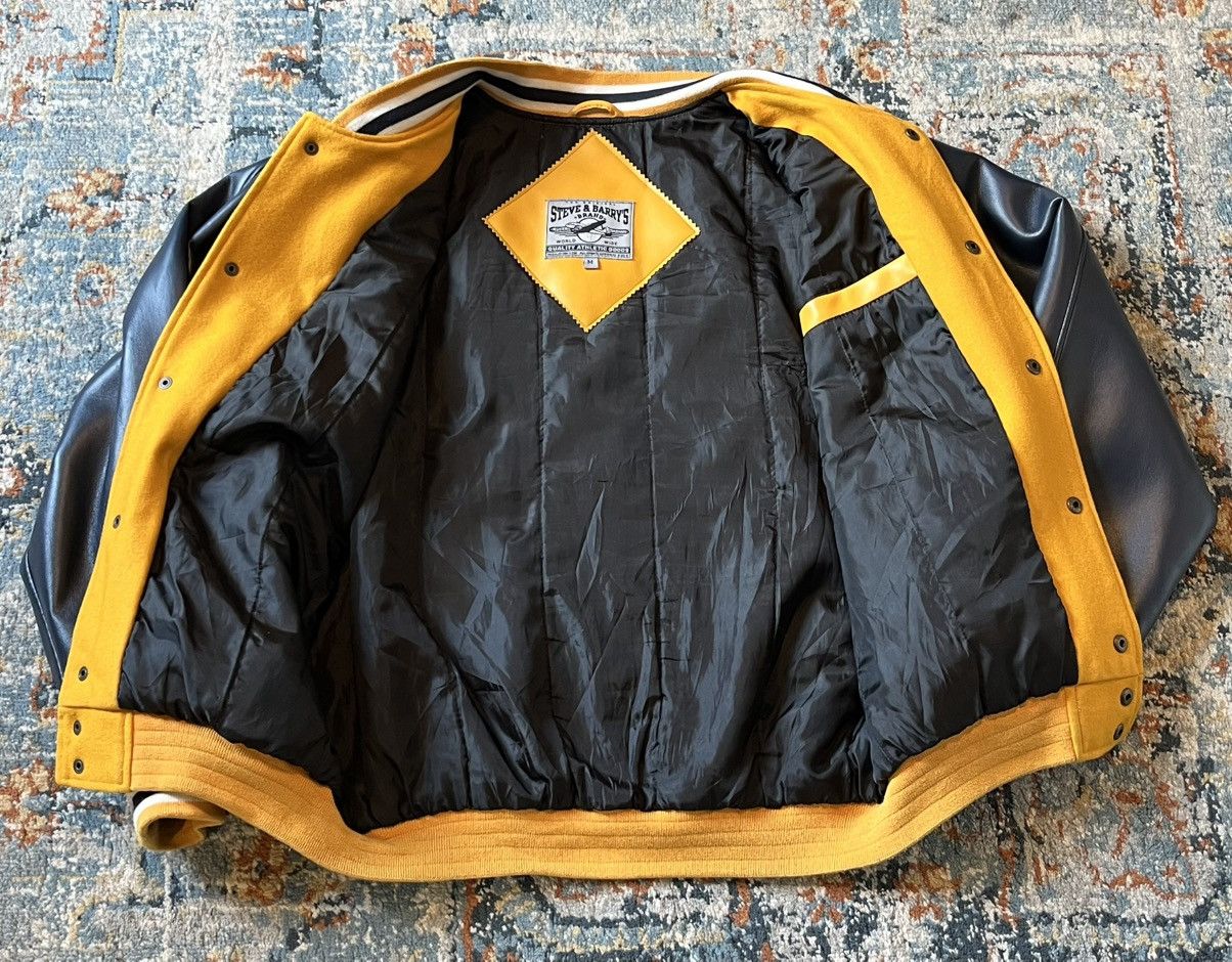Steve And Barrys Throwback Michigan University Logo Varsity Jacket Size US M / EU 48-50 / 2 - 4 Thumbnail