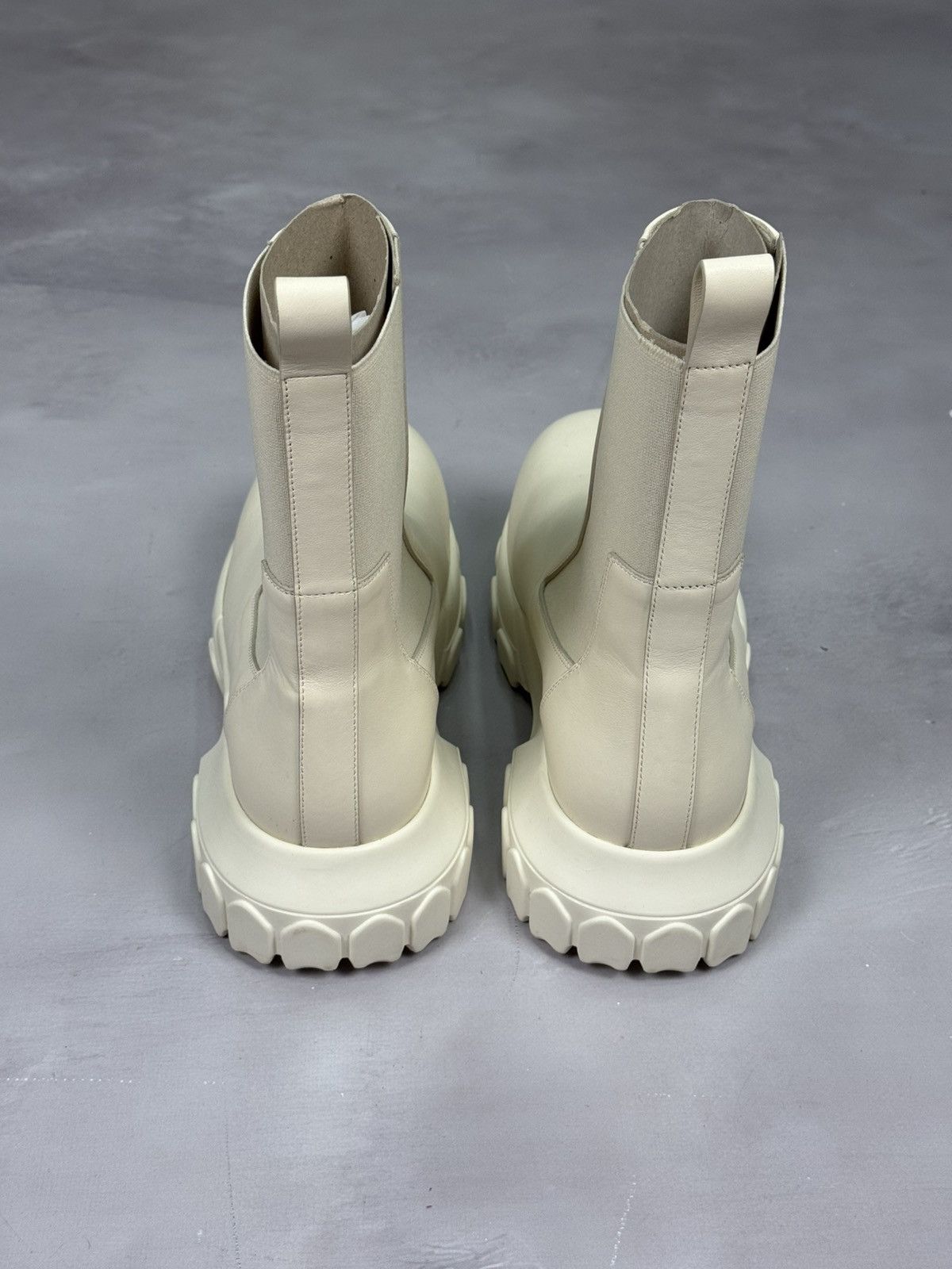Rick Owens Ss24 Rick Owens Beatle Bozo Tractor Boots(Milk/43) Size US 10 / EU 43 - 6 Thumbnail