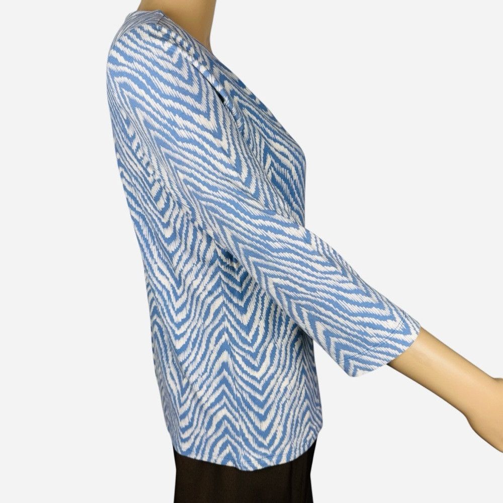 Chicos Chico's V-Neck 3/4 Sleeve Rayon Chevron Top Size 0 US S Size S / US 4 / IT 40 - 3 Thumbnail