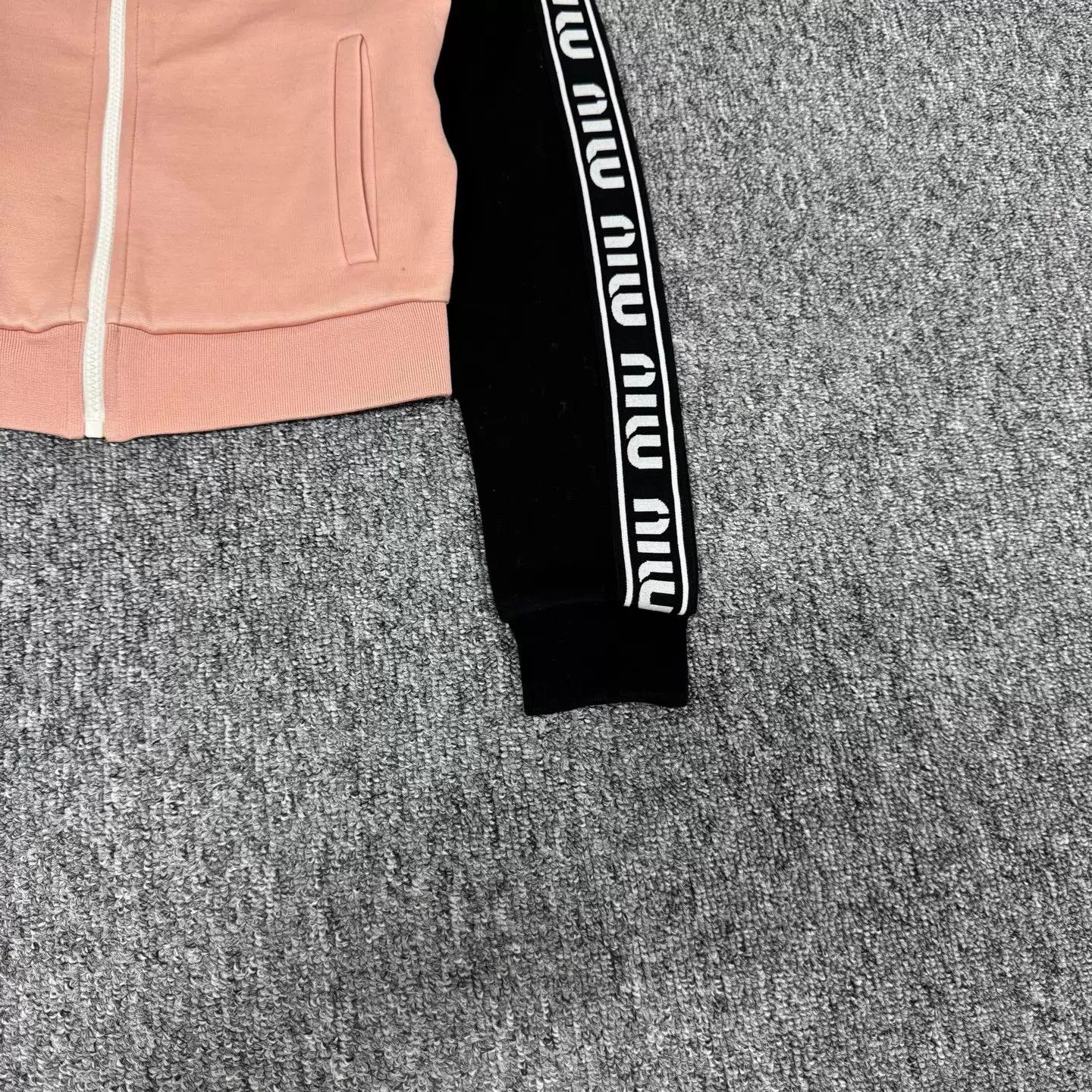 Miu Miu MIU MIU Black & Pink Colorblocked Stand Collar Track Jacket Size XS / US 0-2 / IT 36-38 - 3 Thumbnail
