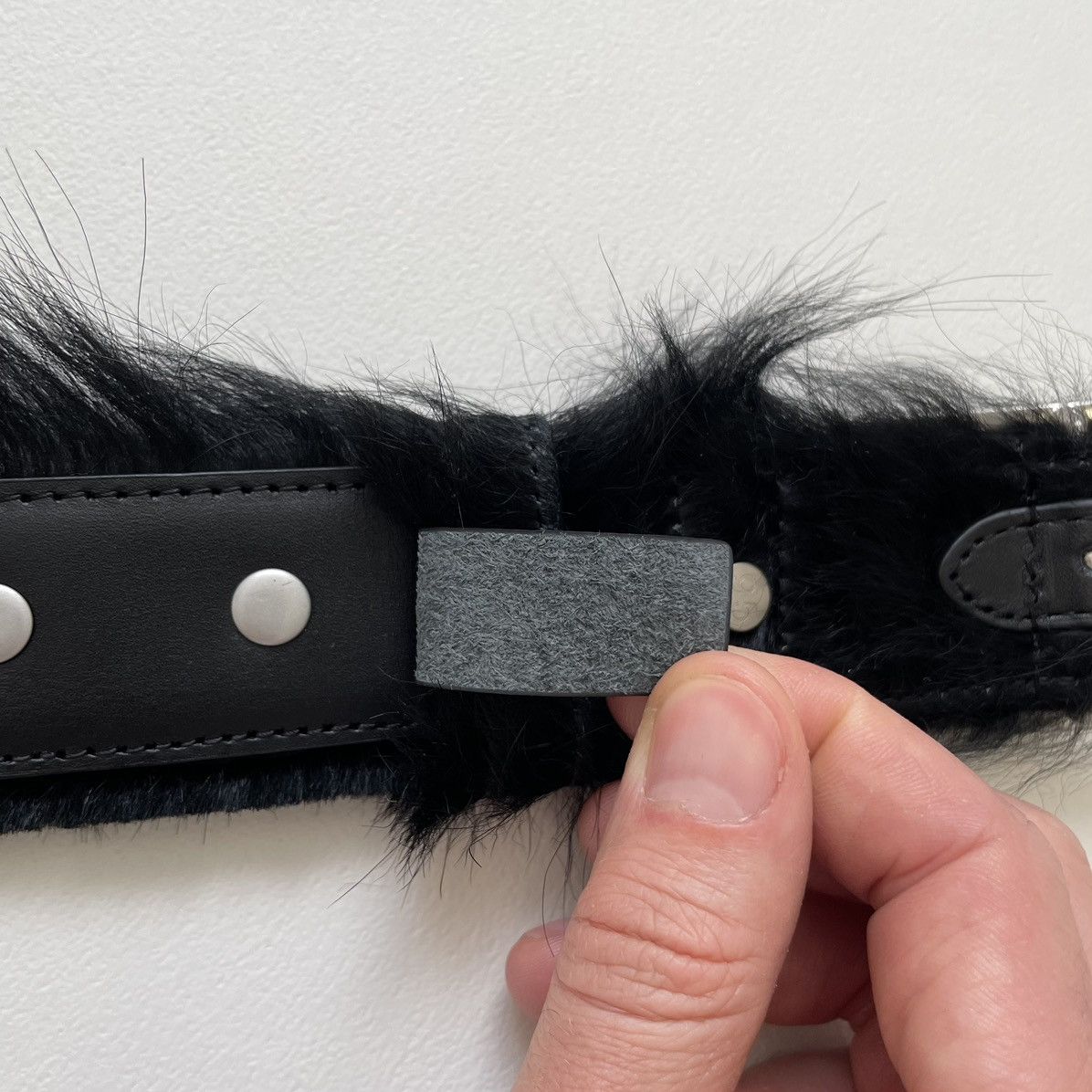 Dries Van Noten A/W 22 Studded Black Fur Belt Size 36 - 13 Thumbnail