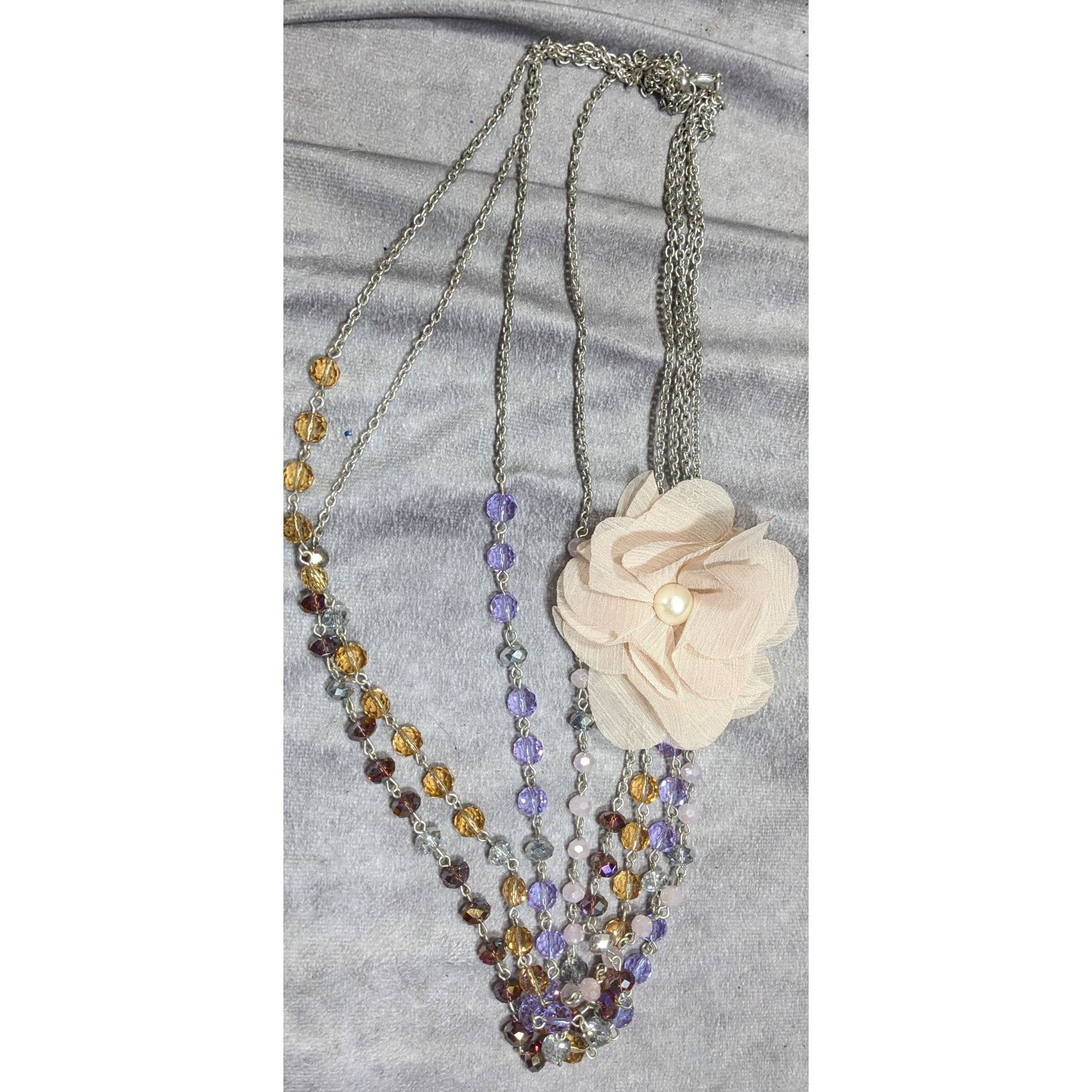 Other Vintage Floral Statement Necklace With Faceted Glass Beaded Size ONE SIZE - 4 Thumbnail