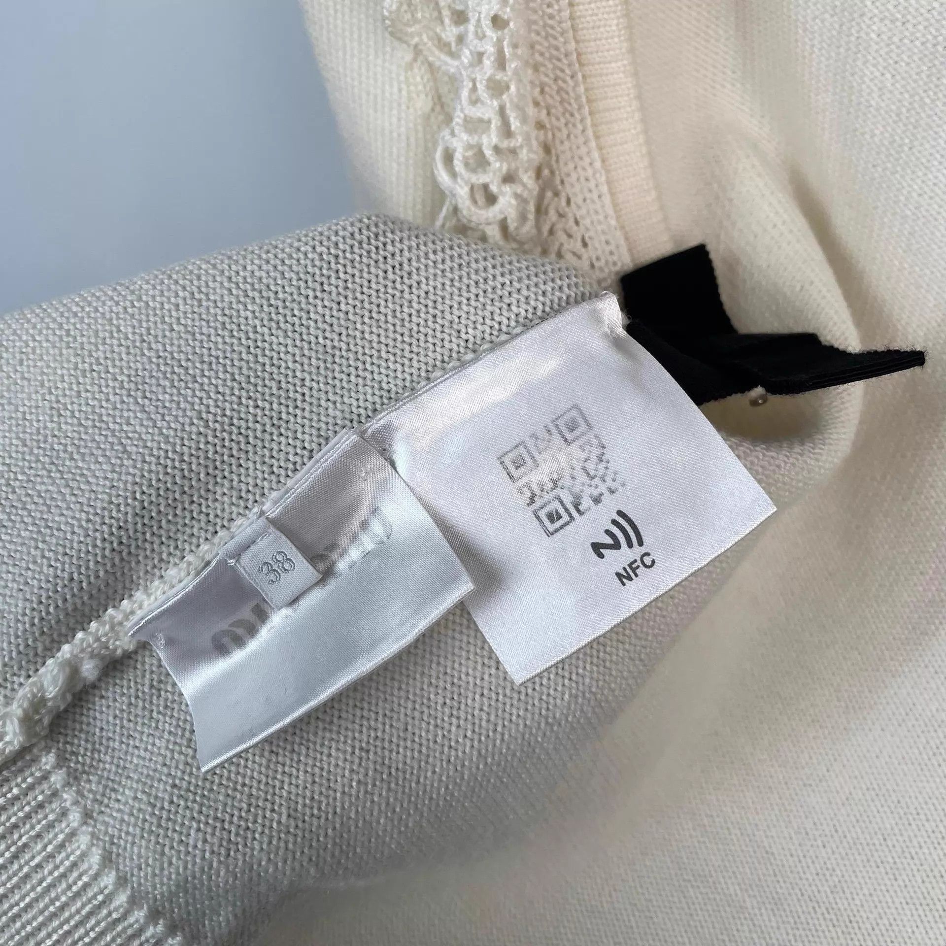 Miu Miu MIU MIU women's top Size XS / US 0-2 / IT 36-38 - 4 Thumbnail
