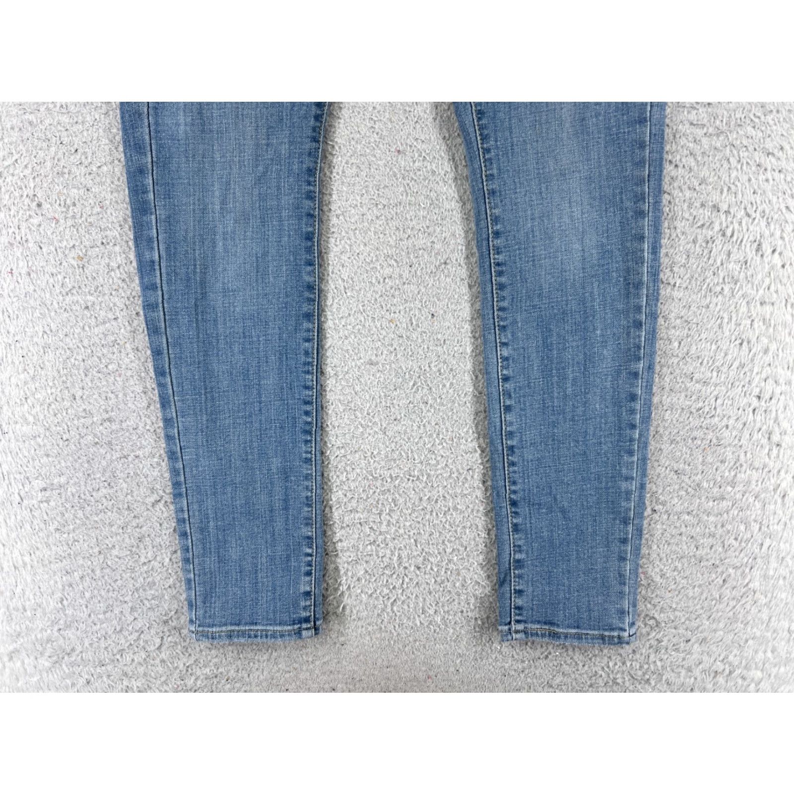 Levi's Levis Jeans Women 26 Blue Denim Skinny 26x29.5 Regular 5-Pocket Distressed Stretch Cotton Blend Denim Jeans Size 26" / US 2 / IT 38 - 2 Thumbnail