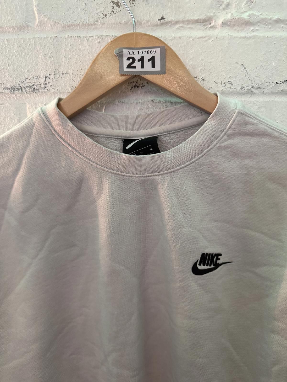 Nike Nike Men's Crewneck Sweatshirt Medium Beige Size ONE SIZE - 3 Thumbnail