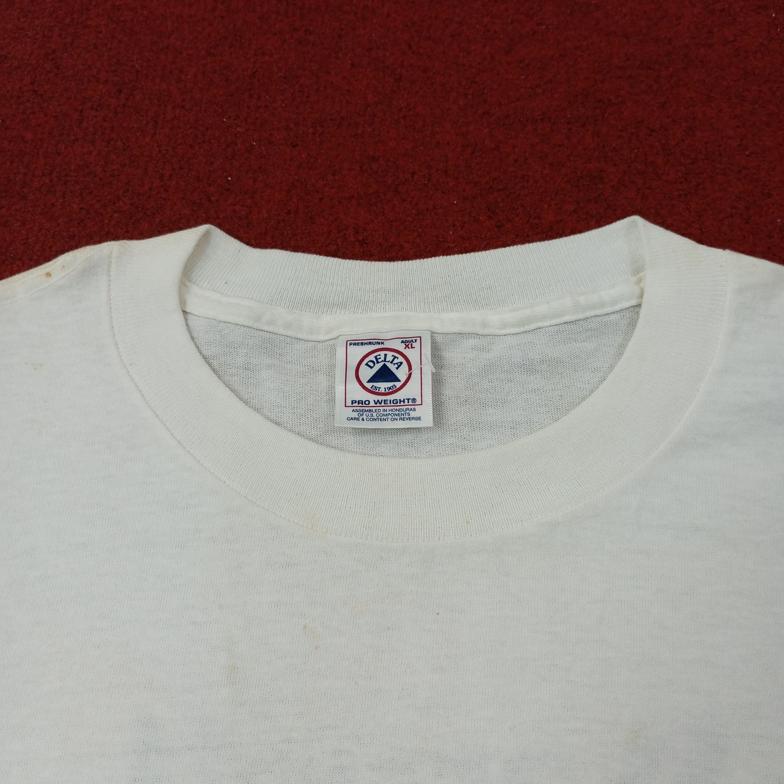 Vintage Visa Card Marriot Rewards Vintage Tshirt c239n10 Size US XL / EU 56 / 4 - 5 Thumbnail