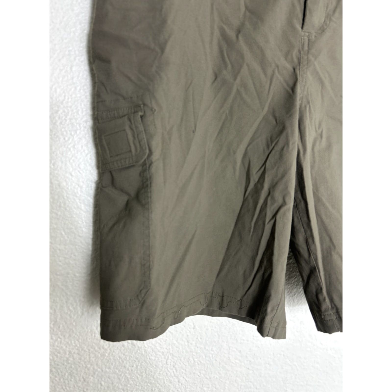 Orvis Orvis Mens Cargo Shorts Olive Green 36x9 Regular Nylon Green Cargo Mens Size 36 XD Size US 36 / EU 52 - 2 Thumbnail
