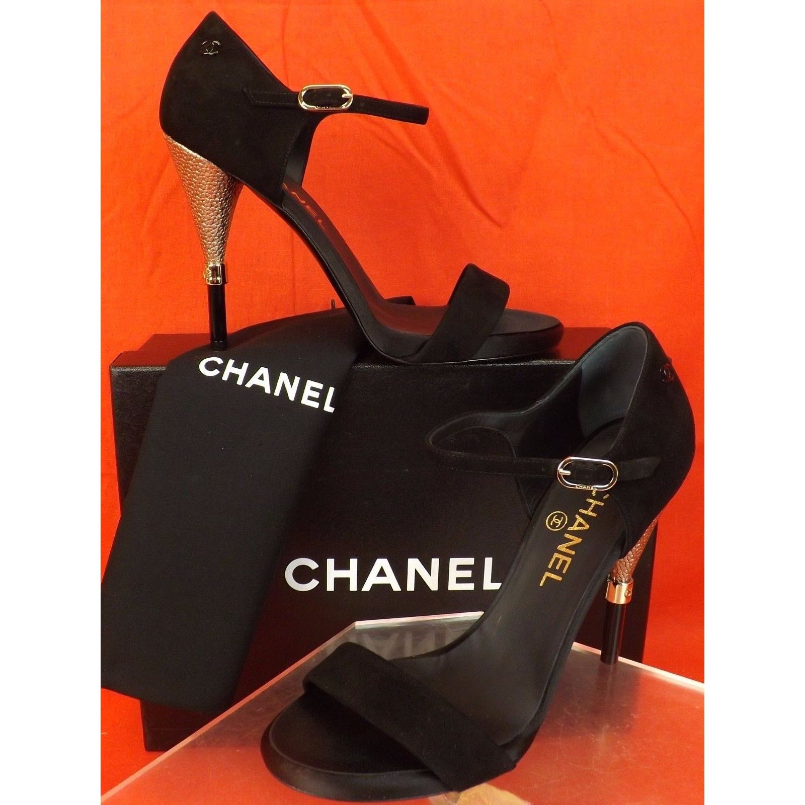 Chanel CHANEL G321 BLACK SUEDE CC LOGO GOLD HEEL SANDALS PUMPS 40.5 Size US 10.5 / IT 40.5 - 5 Thumbnail