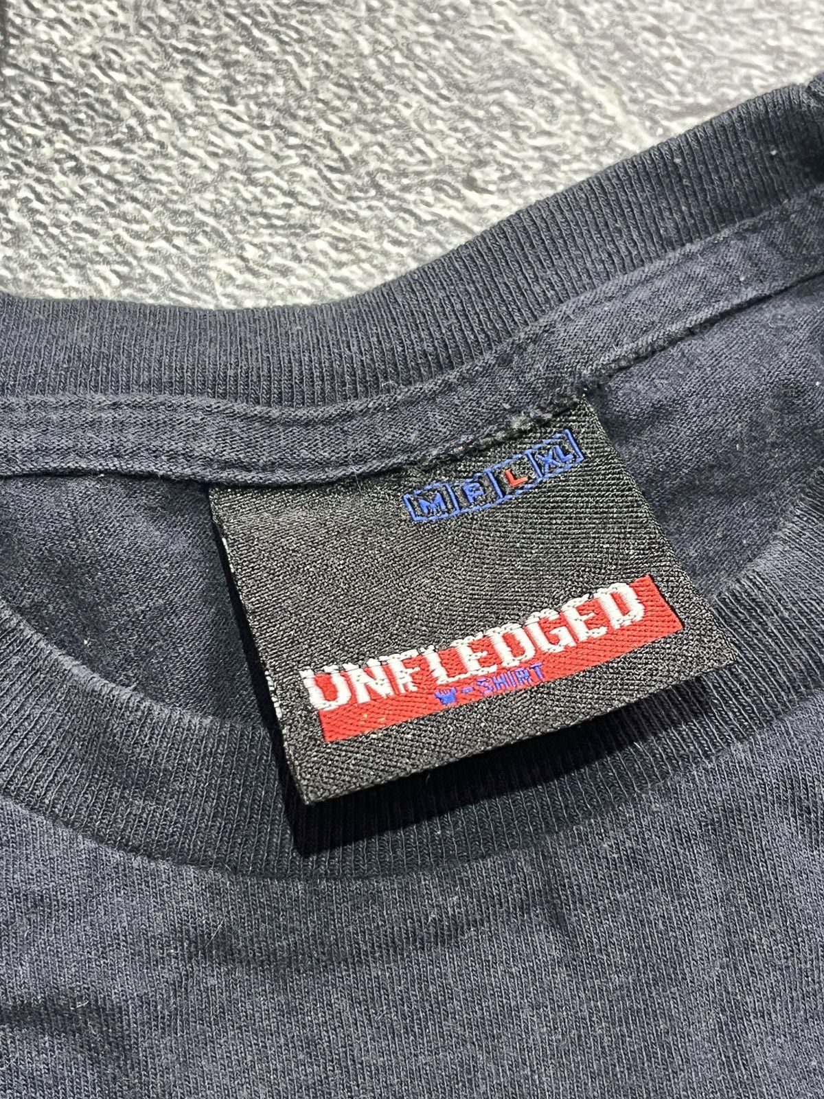 Other Japanese Brand Vintage Unfledged Heineken Baby Tee T shirt L Size US L / EU 52-54 / 3 - 4 Thumbnail