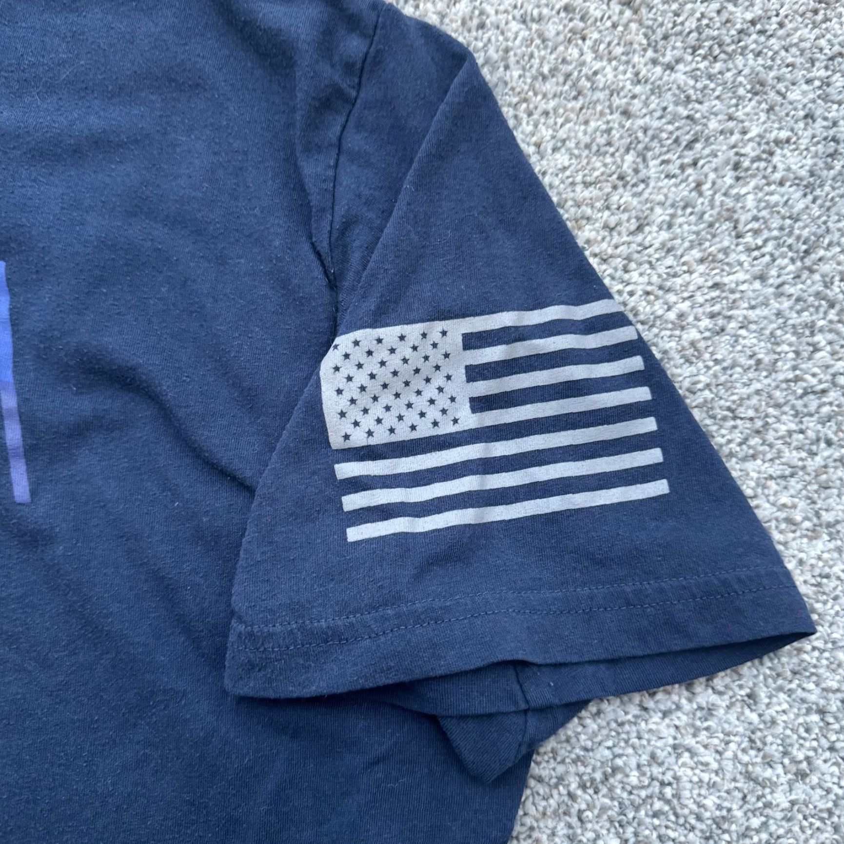 Under Armour Under Armour Shirt Mens Medium USA Patriotic HeatGear Loose Fit Athletic Tee Blue Size US M / EU 48-50 / 2 - 5 Thumbnail
