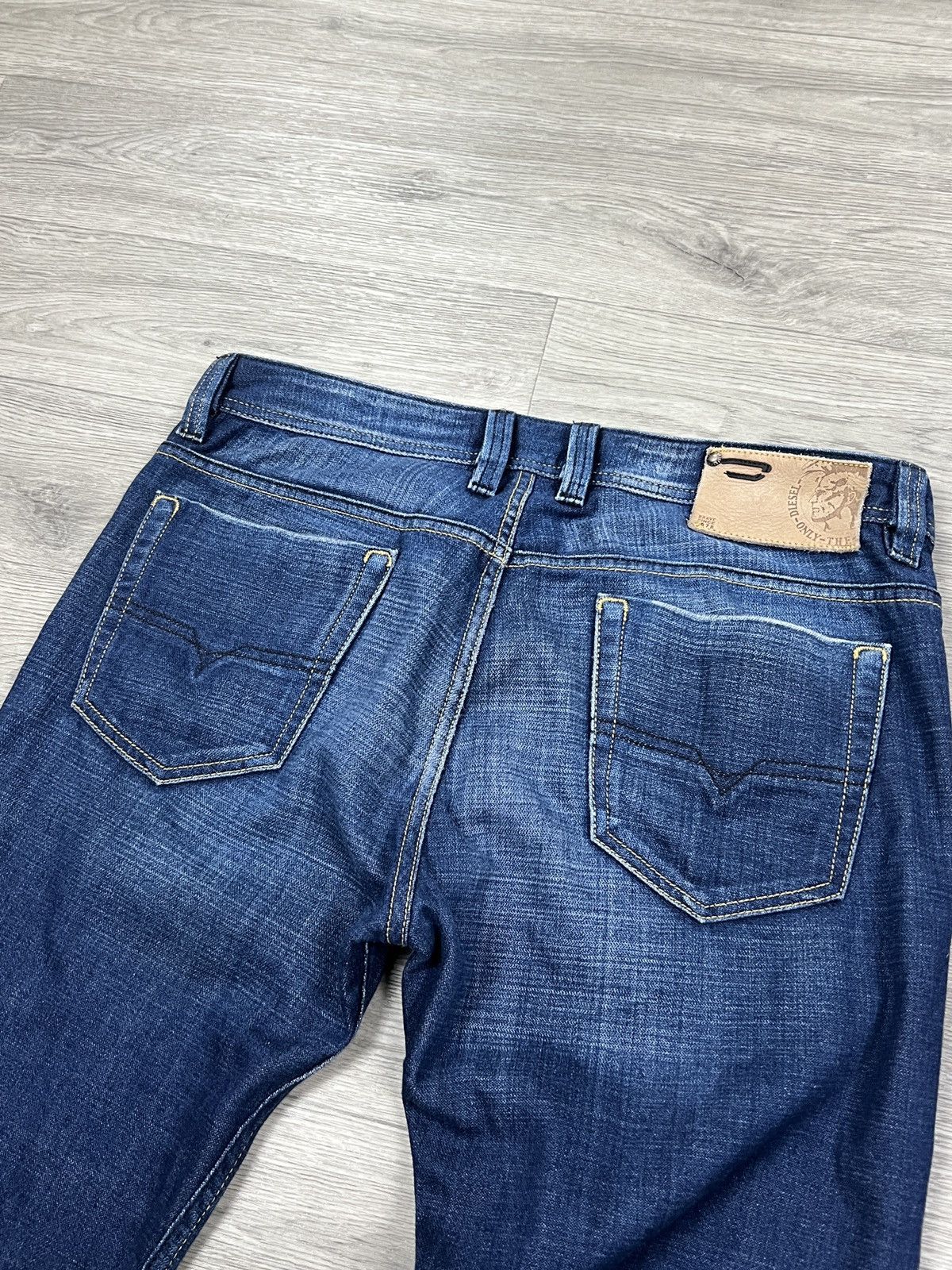 Diesel Diesel Zatiny Jeans Men's Regular Slim Bootcut Denim Wash Size US 32 / EU 48 - 4 Thumbnail