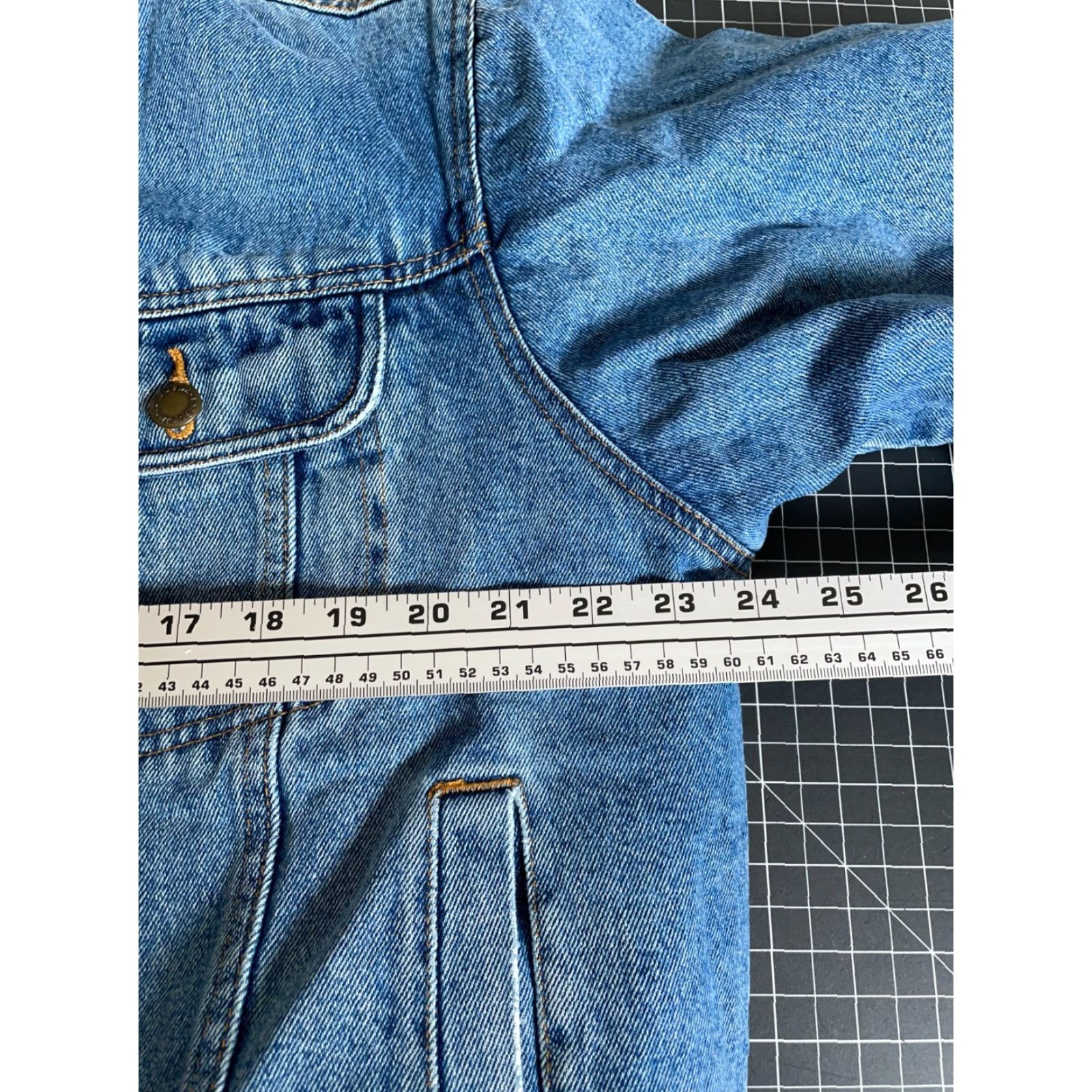 Wrangler VTG Wrangler Sherpa Lined Jean Jacket Men's Large Blue Denim 90s Grunge Trucker Size US 33 - 5 Thumbnail