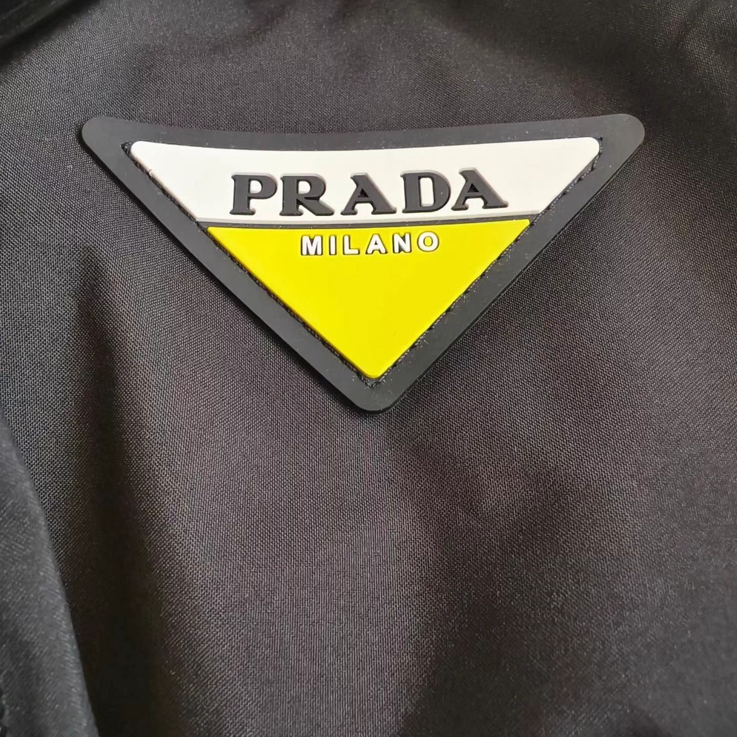 Prada Prada Back Logo Double-Sided Puffer Jacket L Size US L / EU 52-54 / 3 - 5 Thumbnail