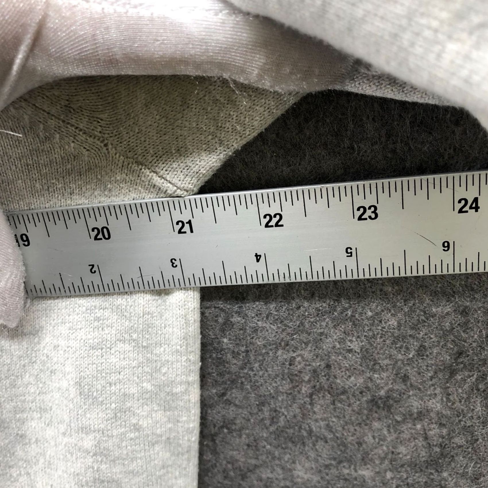 J.Crew J. Crew Crewneck Sweater Mens M Cotton Light Gray Pullover Knit Size US M / EU 48-50 / 2 - 7 Thumbnail