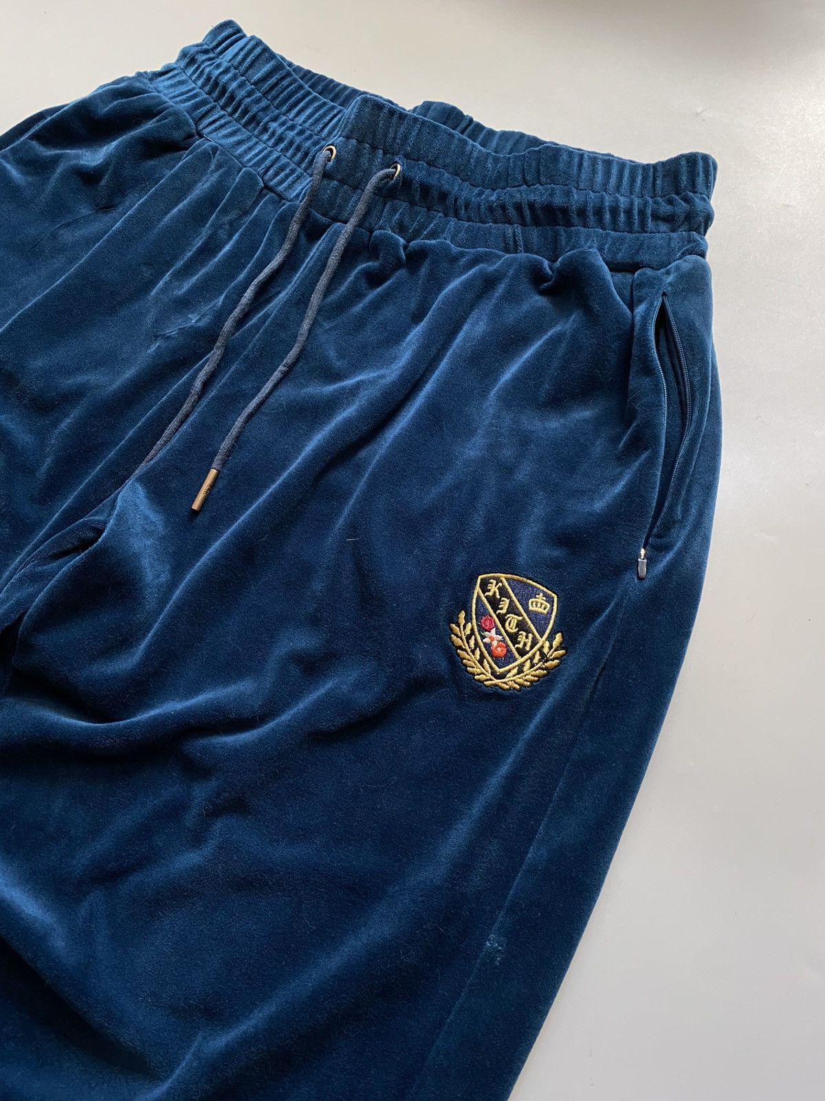 Kith KITH velour sweatpants rare pants Size US 32 / EU 48 - 4 Thumbnail