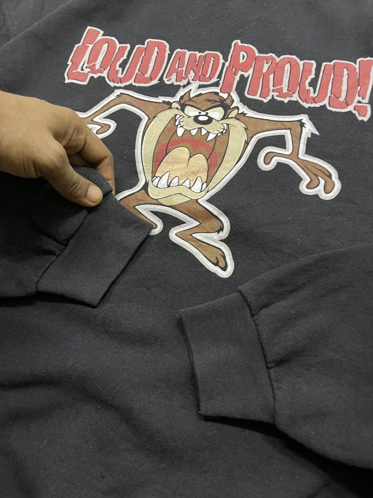 Warner Bros VINTAGE TAZMANIA “LOUD AND PROUD” BIG PRINT CREWNECK Size US L / EU 52-54 / 3 - 7 Thumbnail