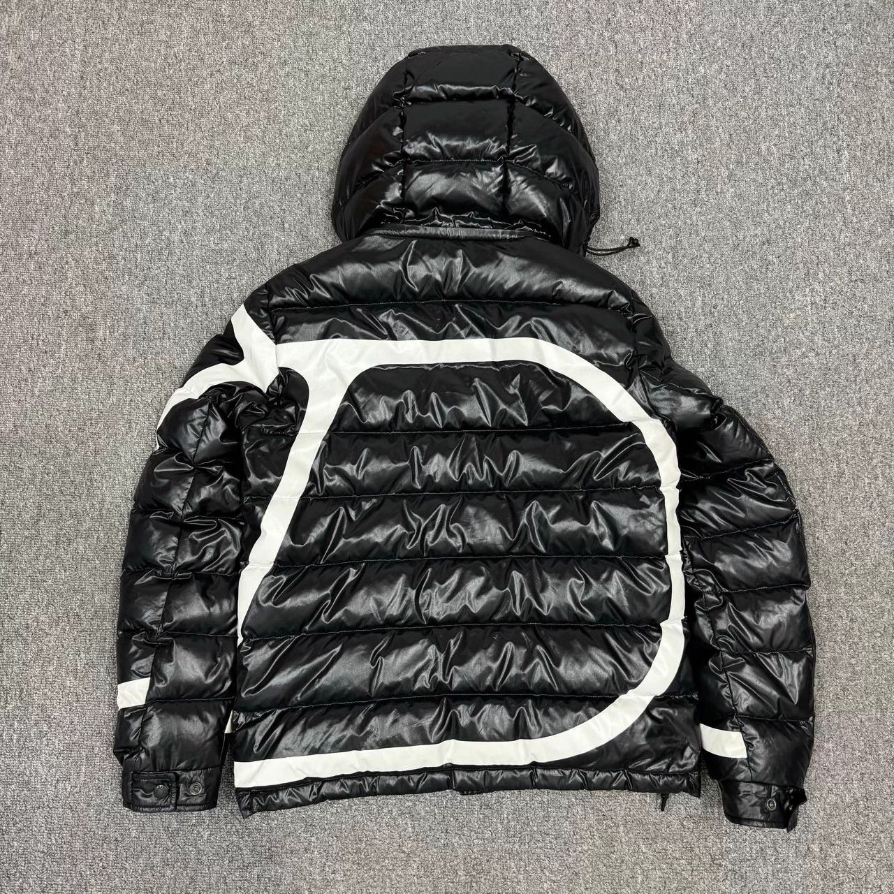 Valentino Valentino puffer jacket black glossy logo Size US S / EU 44-46 / 1 - 3 Thumbnail