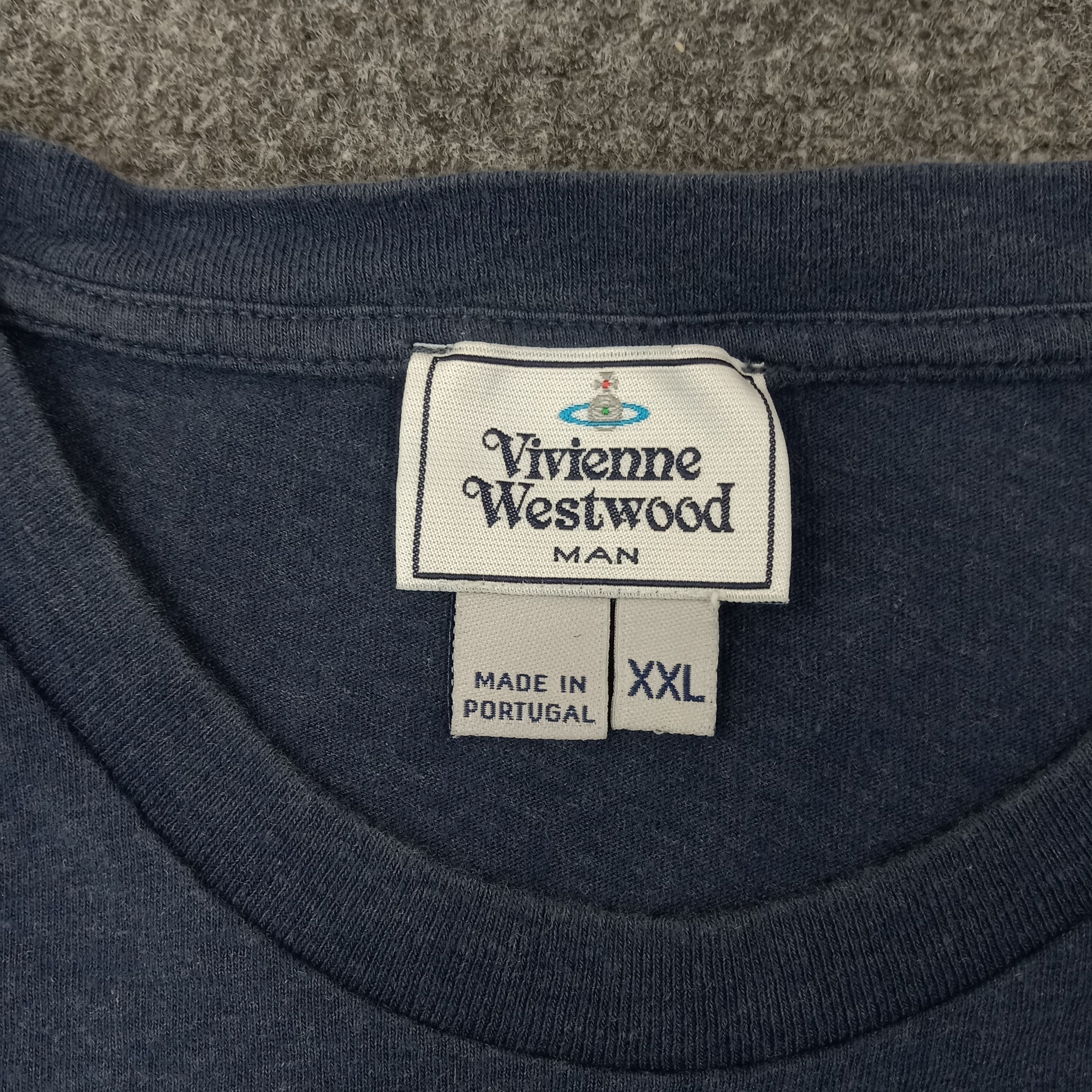 Vivienne Westwood Vivienne Westwood Small Logo Designer Tshirt C259N17 Size US L / EU 52-54 / 3 - 3 Thumbnail