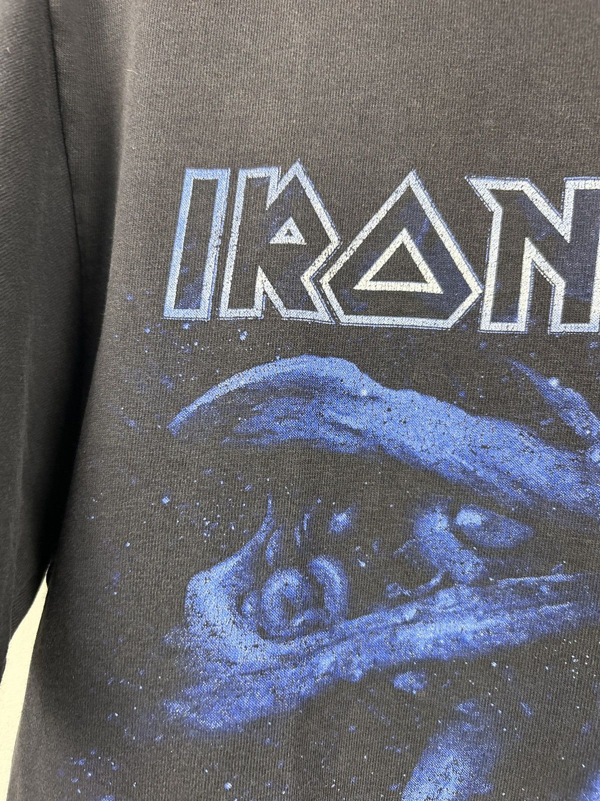 Band Tees Vintage Iron Maiden Eddie Face The Final Frontier t shirt Size US M / EU 48-50 / 2 - 5 Thumbnail