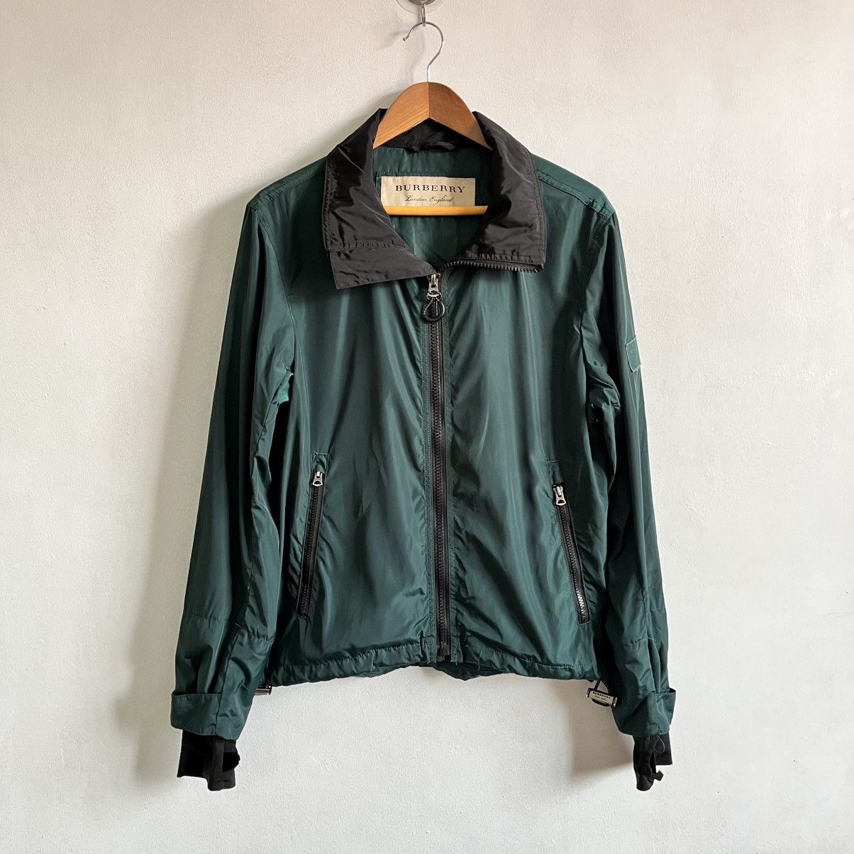 Burberry BURBERRY BRIT HOODED WINDBREAKER Size XL / US 12-14 / IT 48-50 - 1 Thumbnail