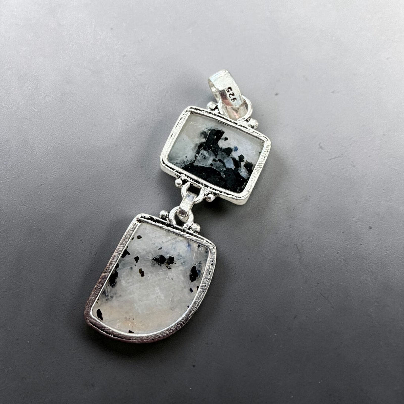 The Unbranded Brand Rainbow Moonstone 925 Silver Plated Pendant Size ONE SIZE - 2 Thumbnail