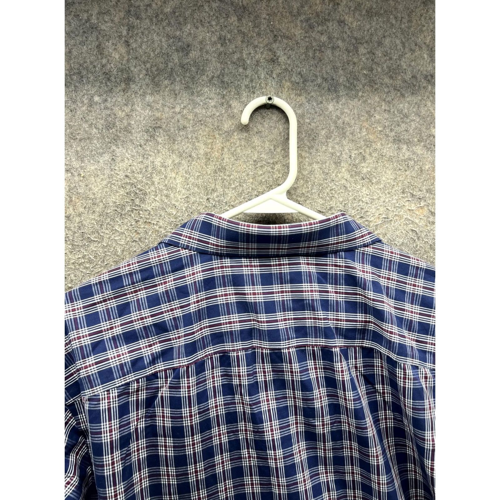 UNTUCKit UNTUCKit Shirt XLT Mens Blue Plaid Long Sleeve Button Front Wrinkle Free Casual Shirt Size US XL / EU 56 / 4 - 7 Thumbnail