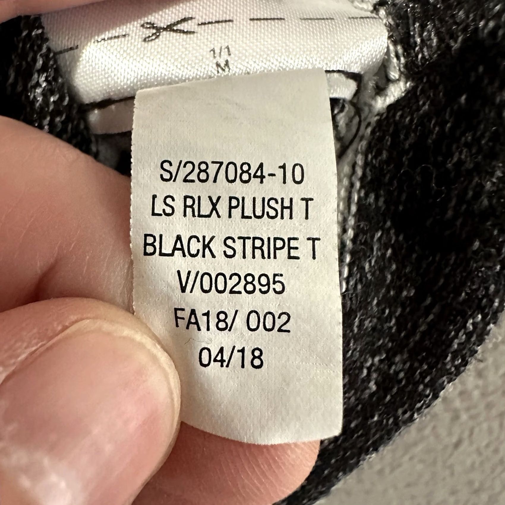 Old Navy Old Navy Shirt Womens M Black White Striped Relaxed Plush-Knit Tee Rayon Blend Size M / US 6-8 / IT 42-44 - 7 Thumbnail