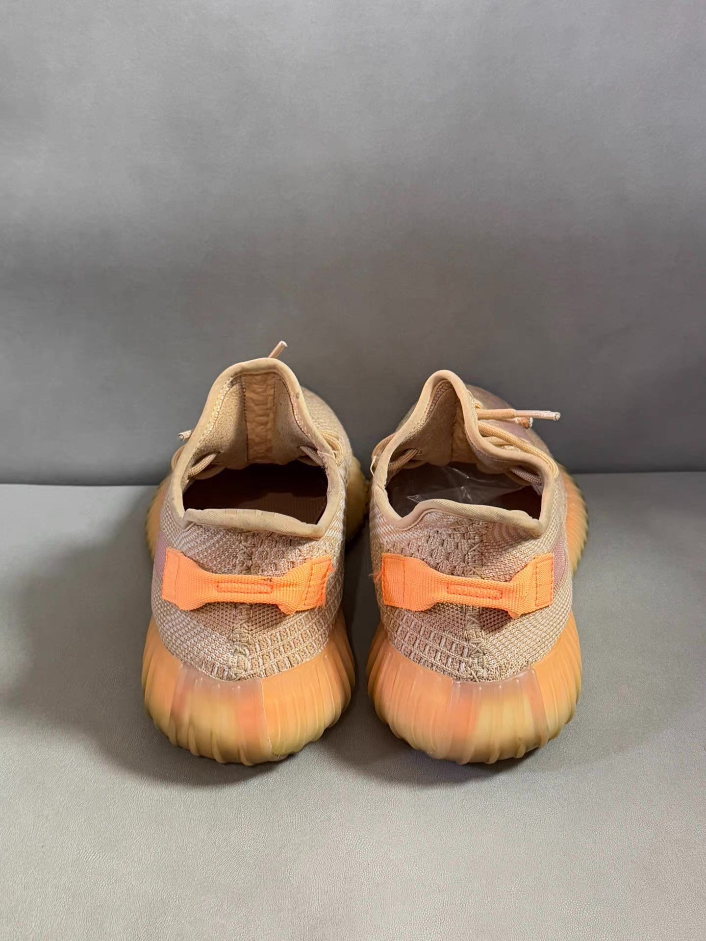 Adidas adidas Originals Yeezy Boost 350 V2 Clay Comfortable Ｑ20 Size US 9.5 / EU 42-43 - 4 Thumbnail