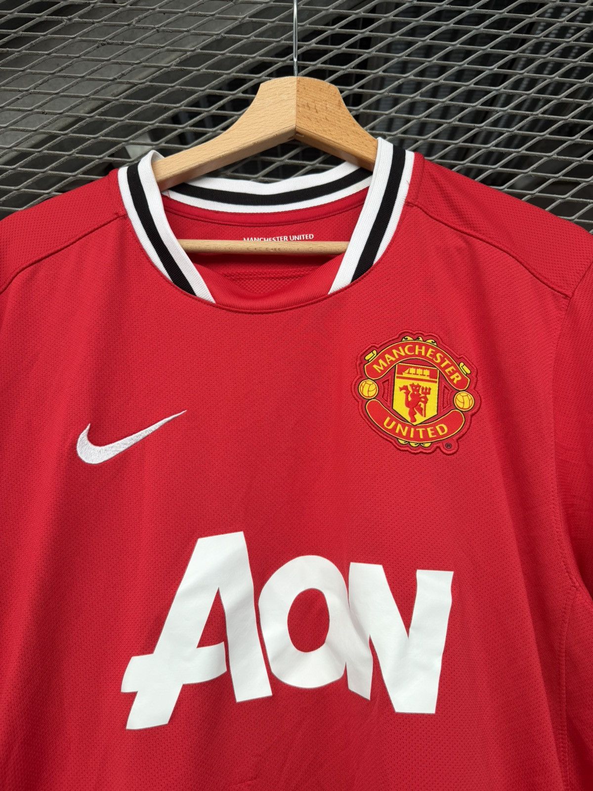 Nike Nike Manchester United 2011 Giggs 11 Soccer Jersey Size US L / EU 52-54 / 3 - 3 Thumbnail