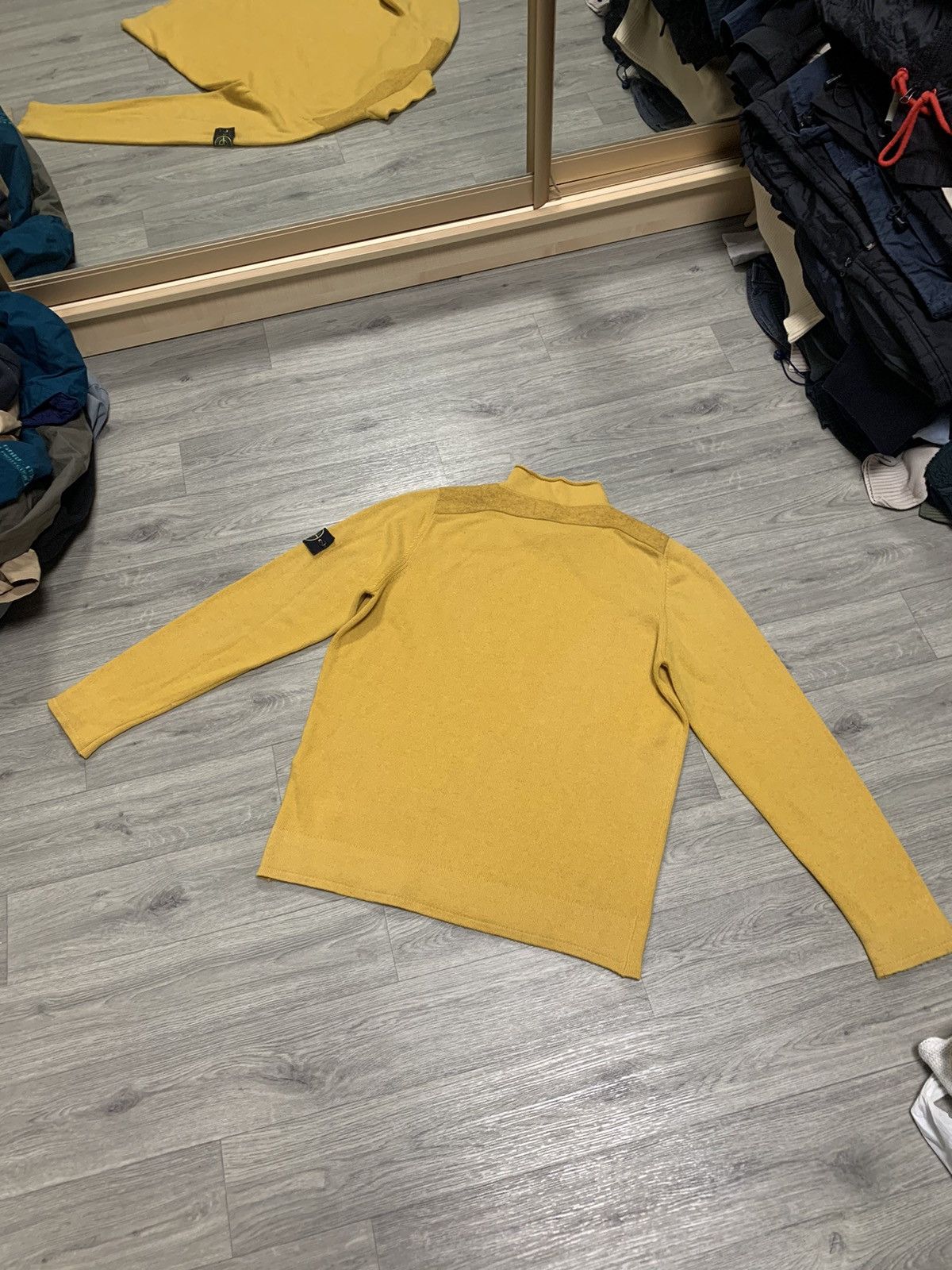 Vintage Stone Island Yellow Lambswool Knit Jumper L/S Size M Size US L / EU 52-54 / 3 - 6 Thumbnail