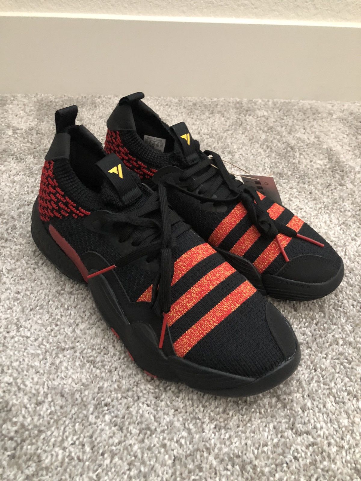 Adidas Adidas Trae Young 2 Low Atlanta Hawks Sneaker size 10.5 Size US 10.5 / EU 43-44 - 1 Thumbnail