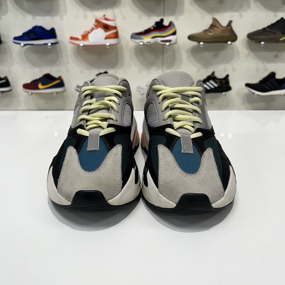 Adidas Adidas Yeezy Boost 700 Wave Runner Size US 5.5 / EU 38 - 8 Thumbnail