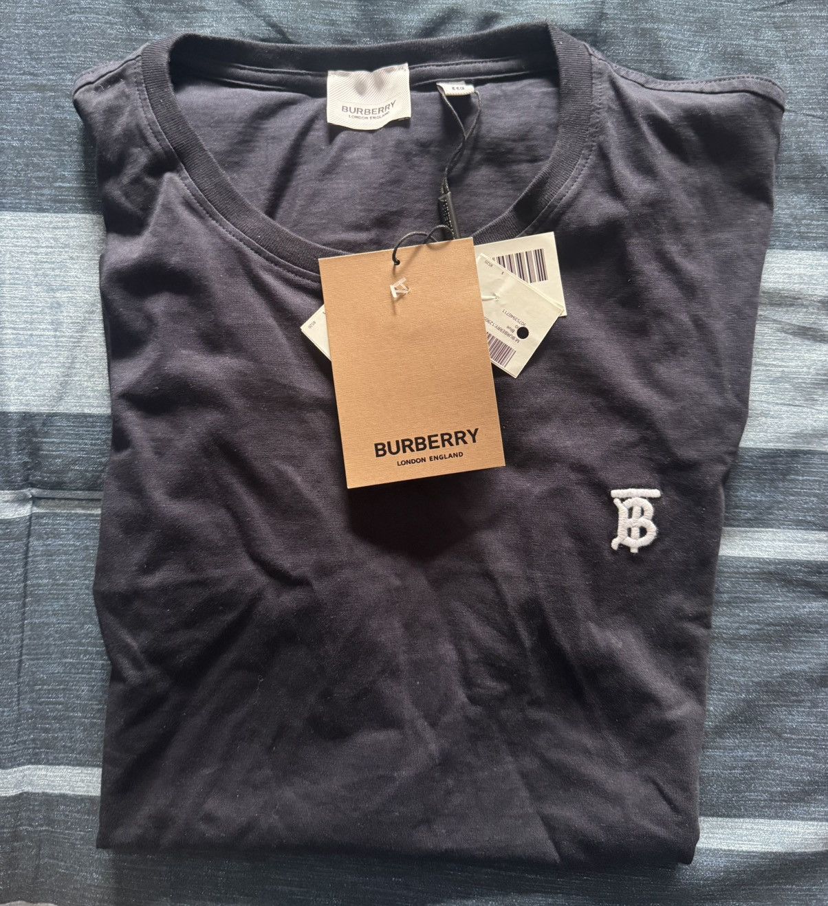 Burberry NWT Burberry Tshirt Size US XL / EU 56 / 4 - 2 Thumbnail