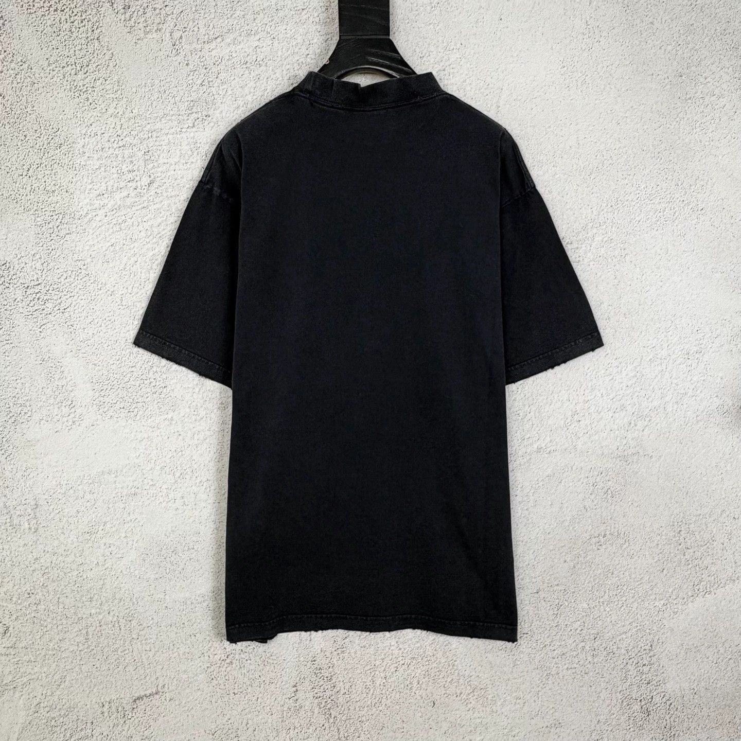 Balenciaga Balenciaga Black Logo Scissors Graffiti Crew Tee Size S / US 4 / IT 40 - 2 Thumbnail