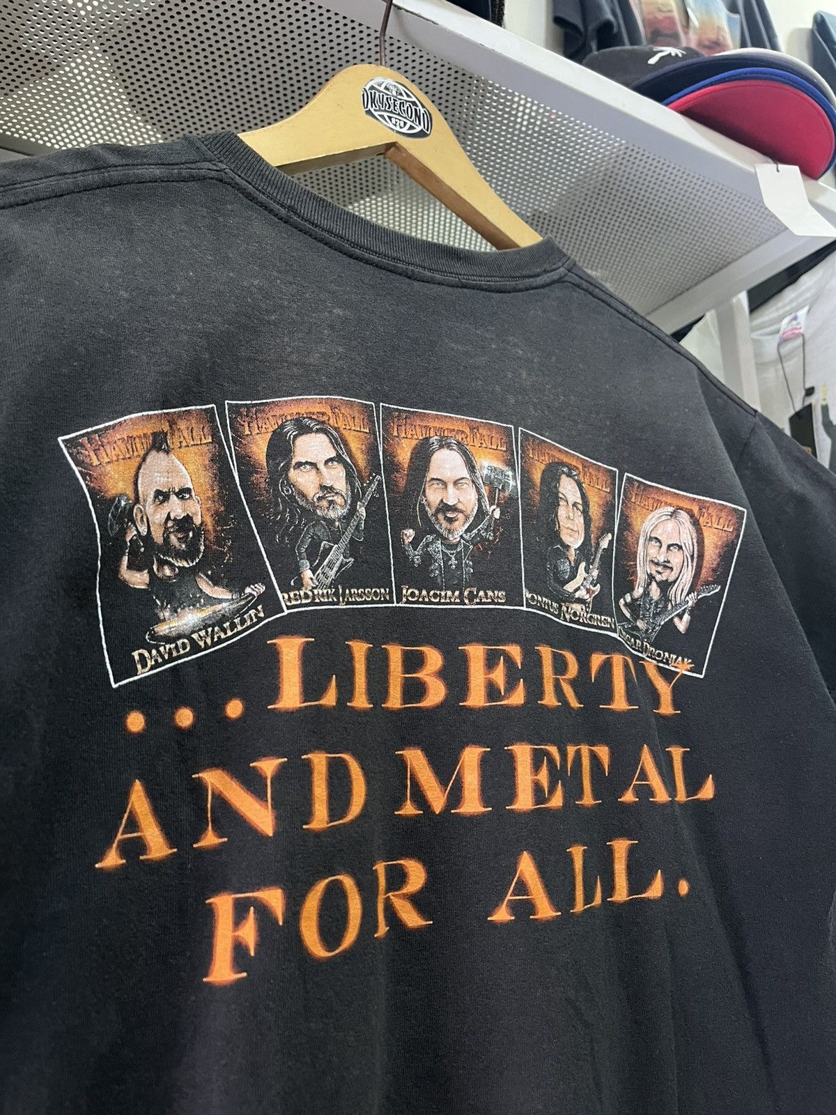 Band Tees Hammerfall Liberty And Metal For All T-Shirt Size US M / EU 48-50 / 2 - 6 Thumbnail