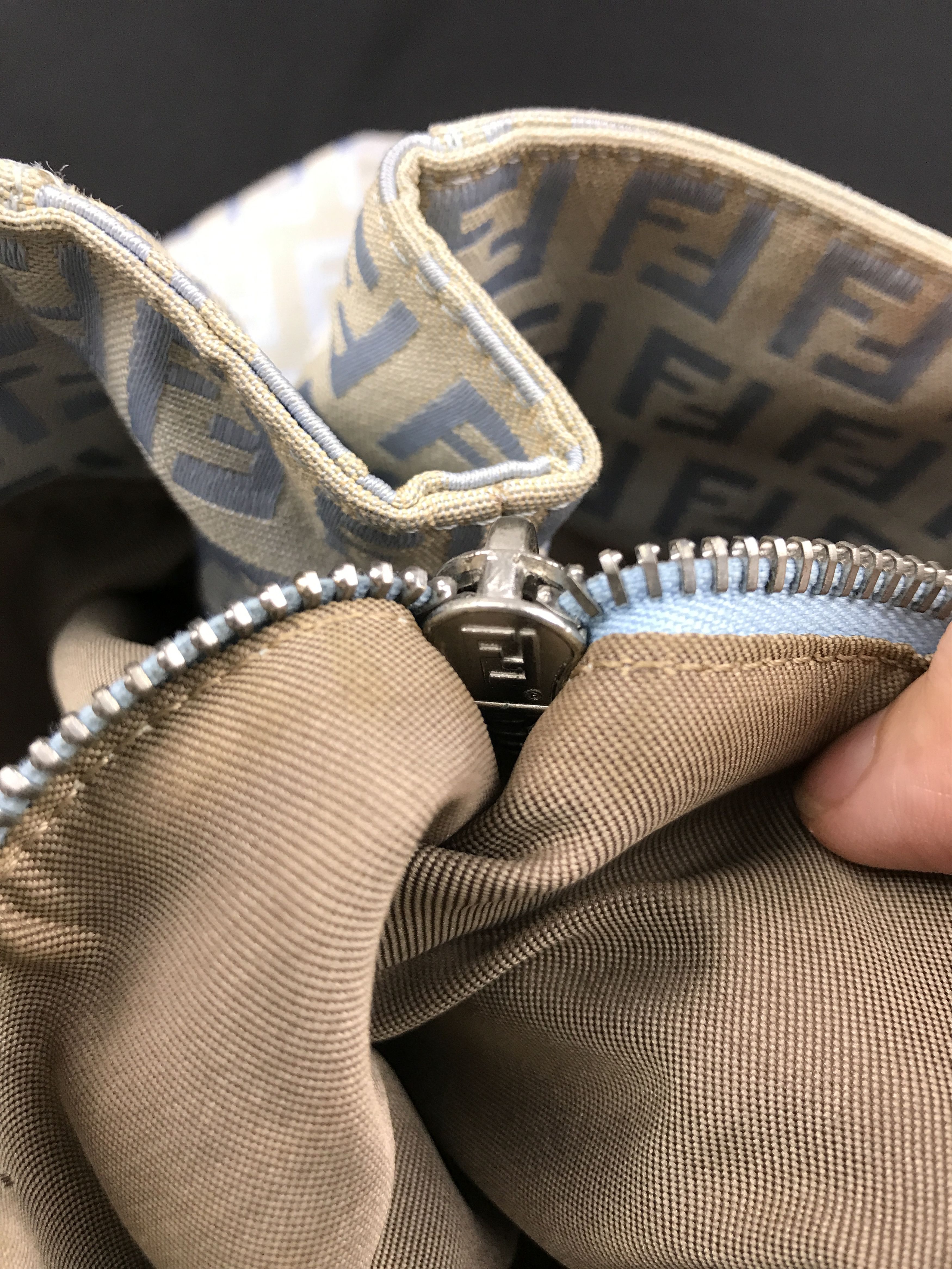 Fendi × Vintage Vintage Fendi Monogram Tote Bag Size ONE SIZE - 8 Thumbnail