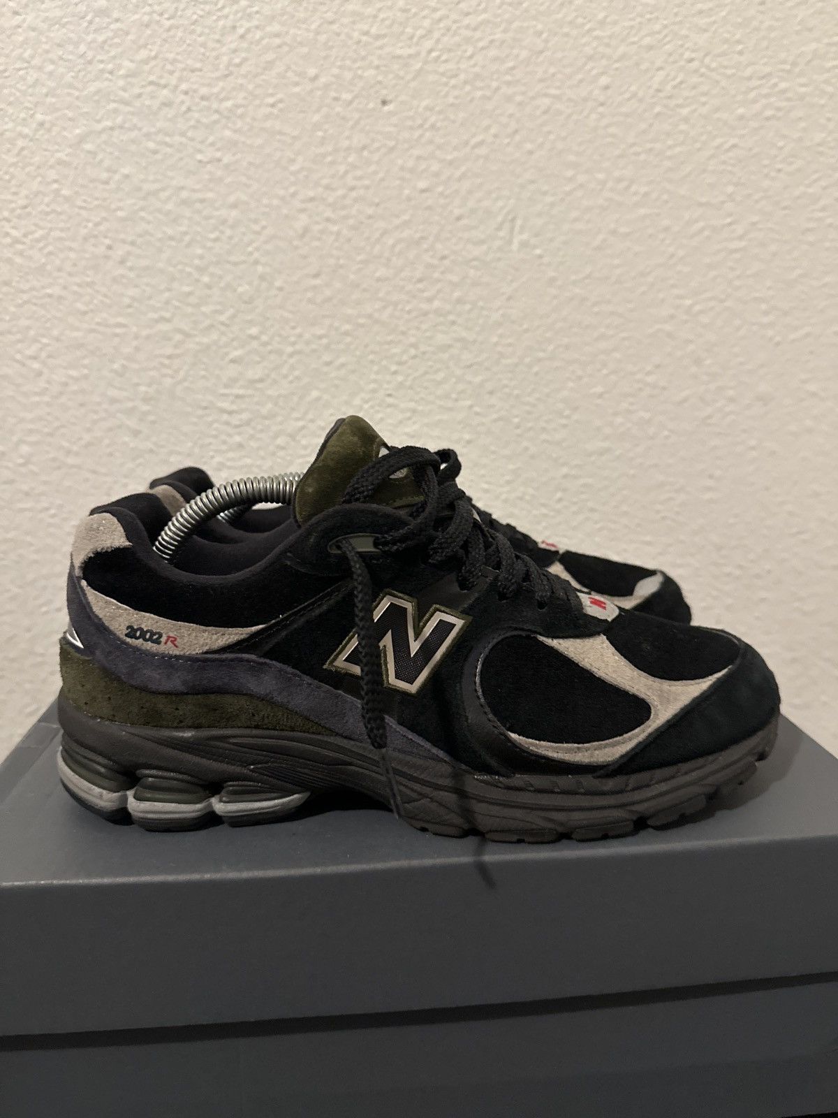 New Balance New Balance 2002R Year of the Dragon Size US 8 / EU 41 - 3 Thumbnail