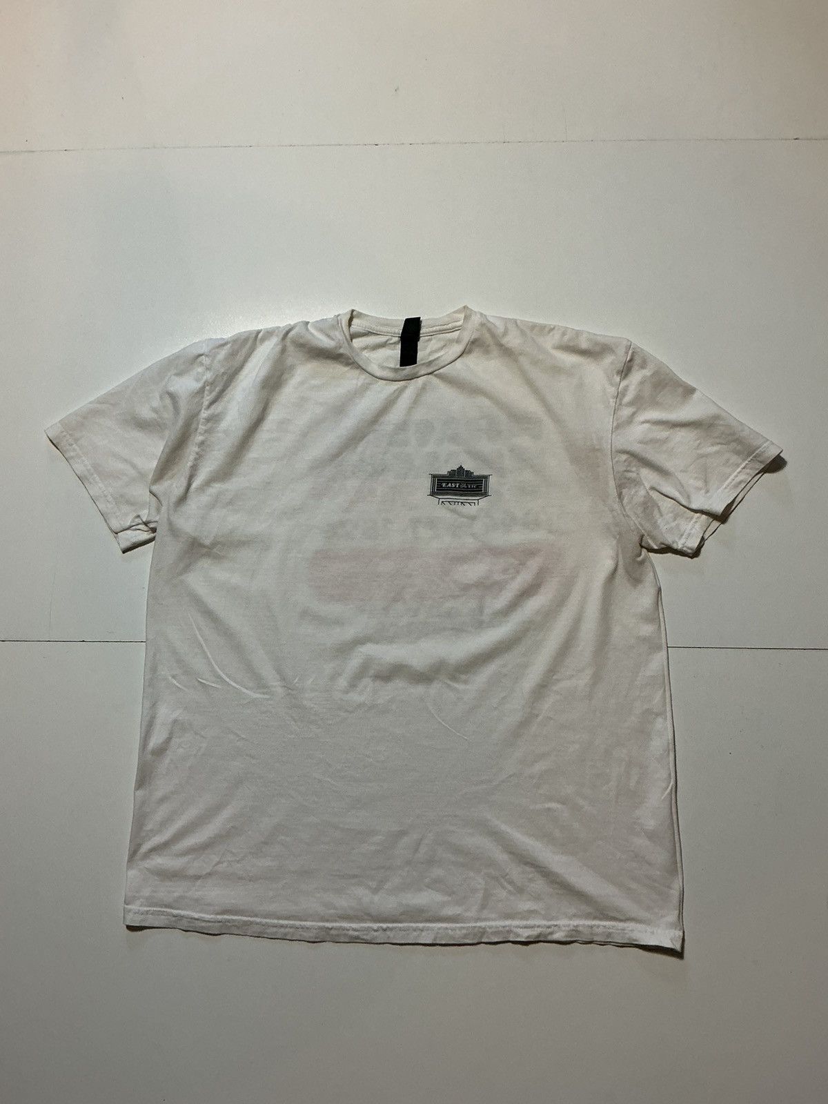 Band Tees Arms Akimbo Theater Don't Have To Close Your Eyes T-Shirt Size US XL / EU 56 / 4 - 2 Thumbnail
