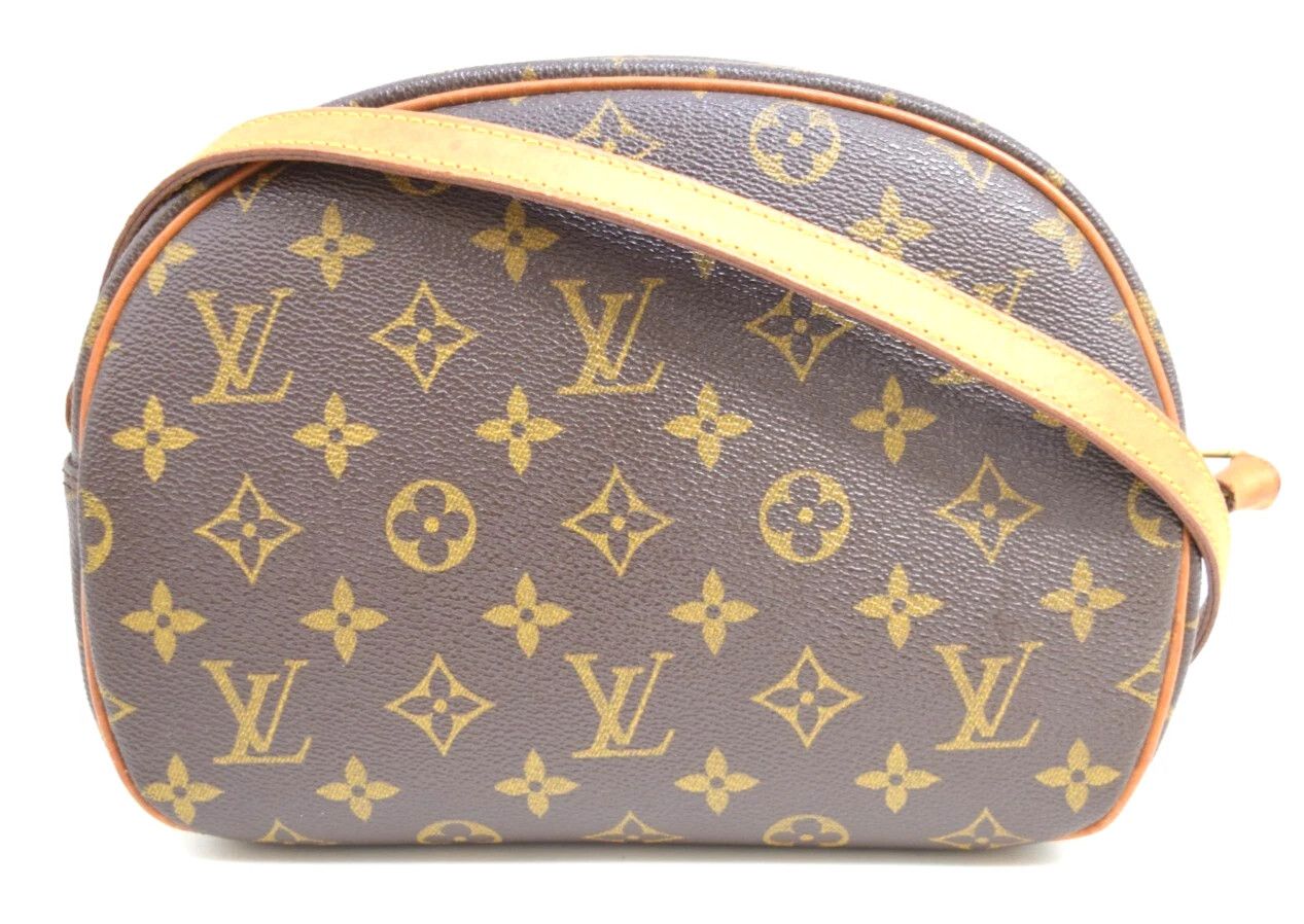 Louis Vuitton Louis Vuitton Blois Crossbody Bag Monogram Canvas M51221 Size ONE SIZE - 3 Thumbnail