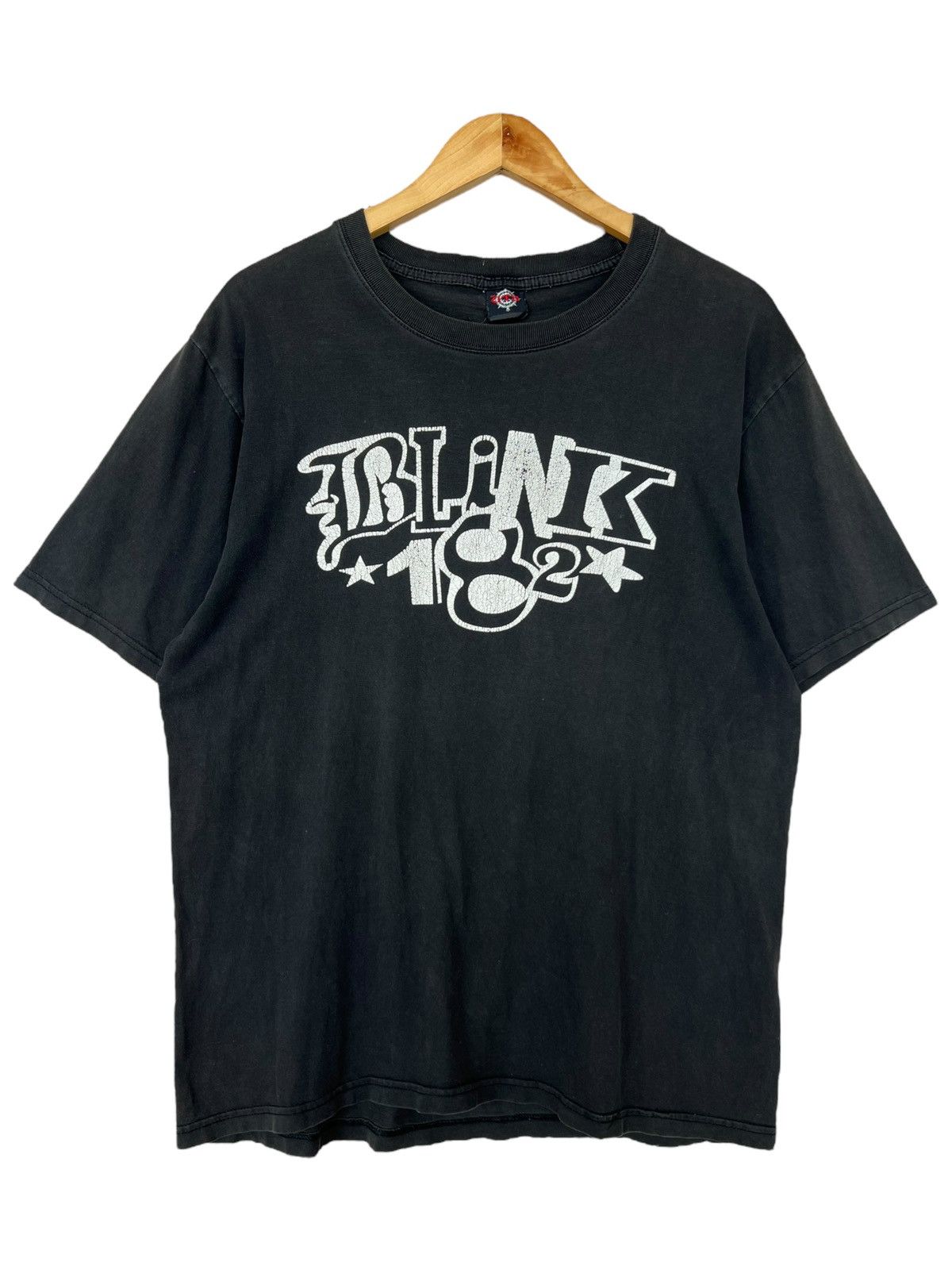 Vintage Vintage y2k Blink 182 Bunny Black Tee Size US L / EU 52-54 / 3 - 1 Thumbnail