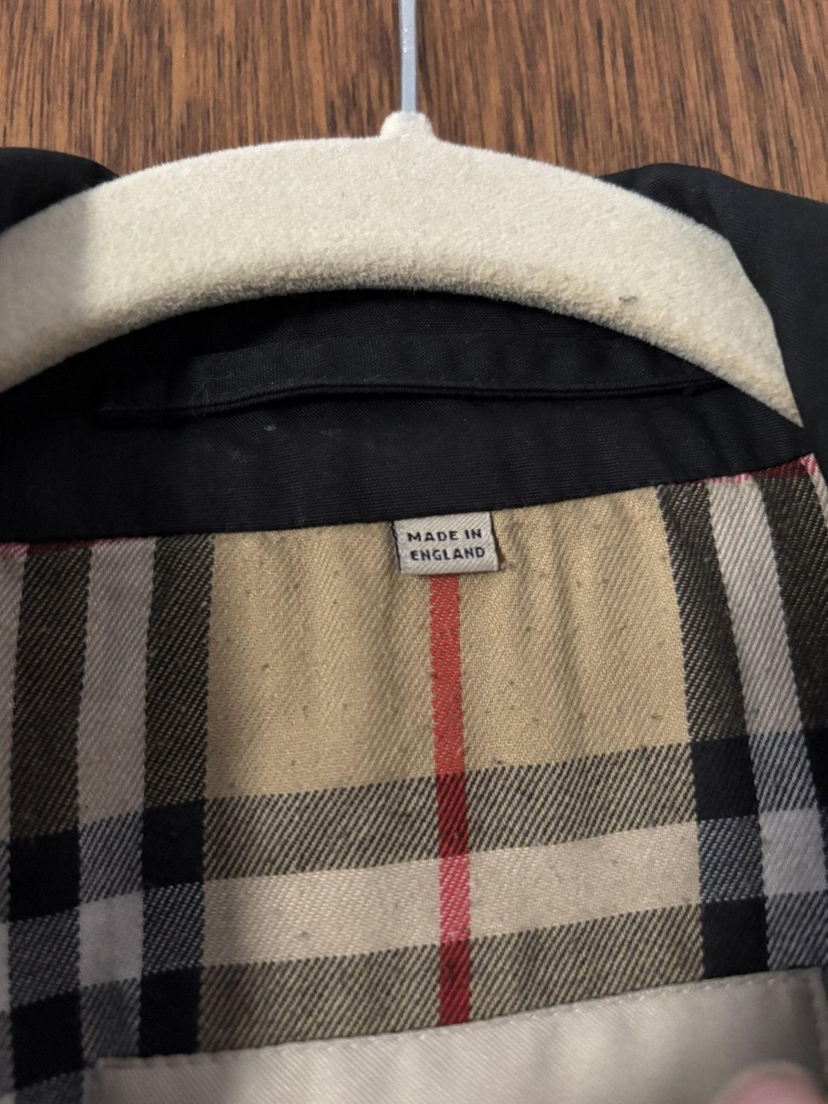 Burberry Large Women’s Vintage Burberry Trench Coat Size L / US 10 / IT 46 - 4 Thumbnail