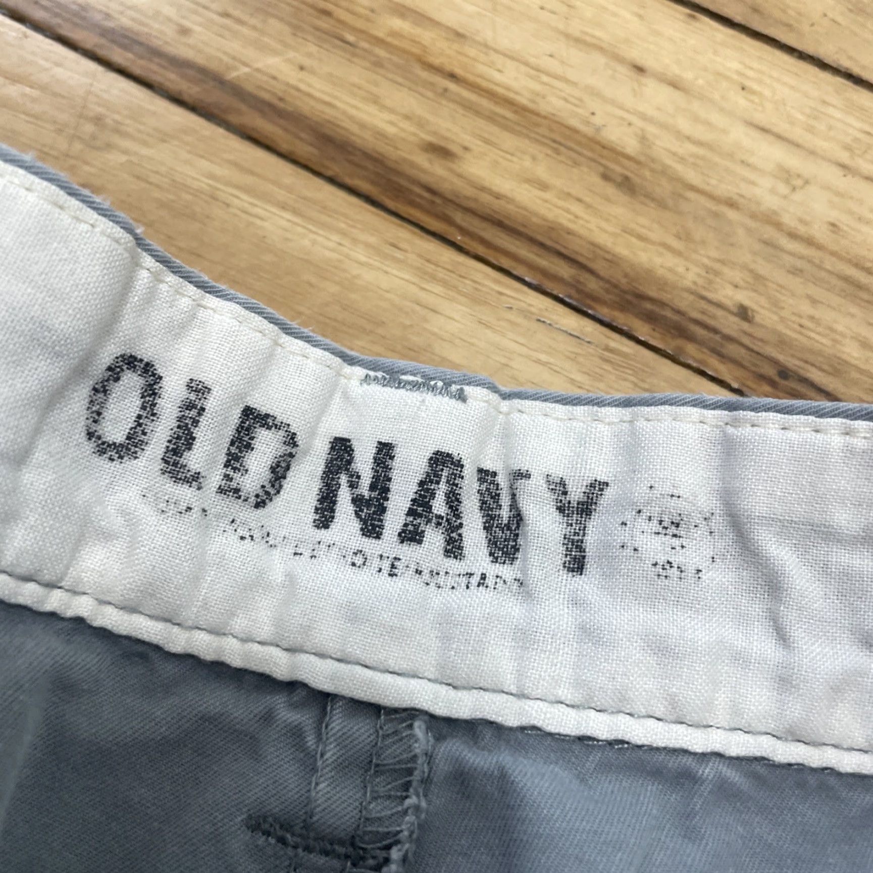 Old Navy VINTAGE Old Navy Shorts Men 34 Flat front Chino Lounge Light Blue Gray Beach Fade 34x9 Size US 34 / EU 50 - 4 Thumbnail