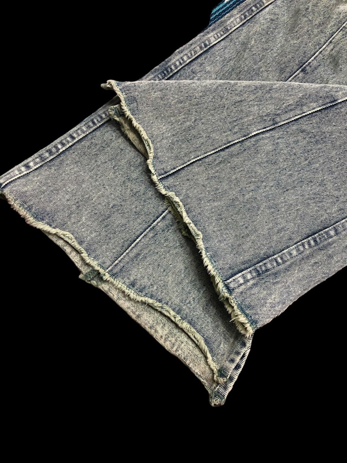 HARE × Japanese Brand FLARE‼️‼️RECONSTRUCTED DENIM BY HARE Size 26" / US 2 / IT 38 - 4 Thumbnail