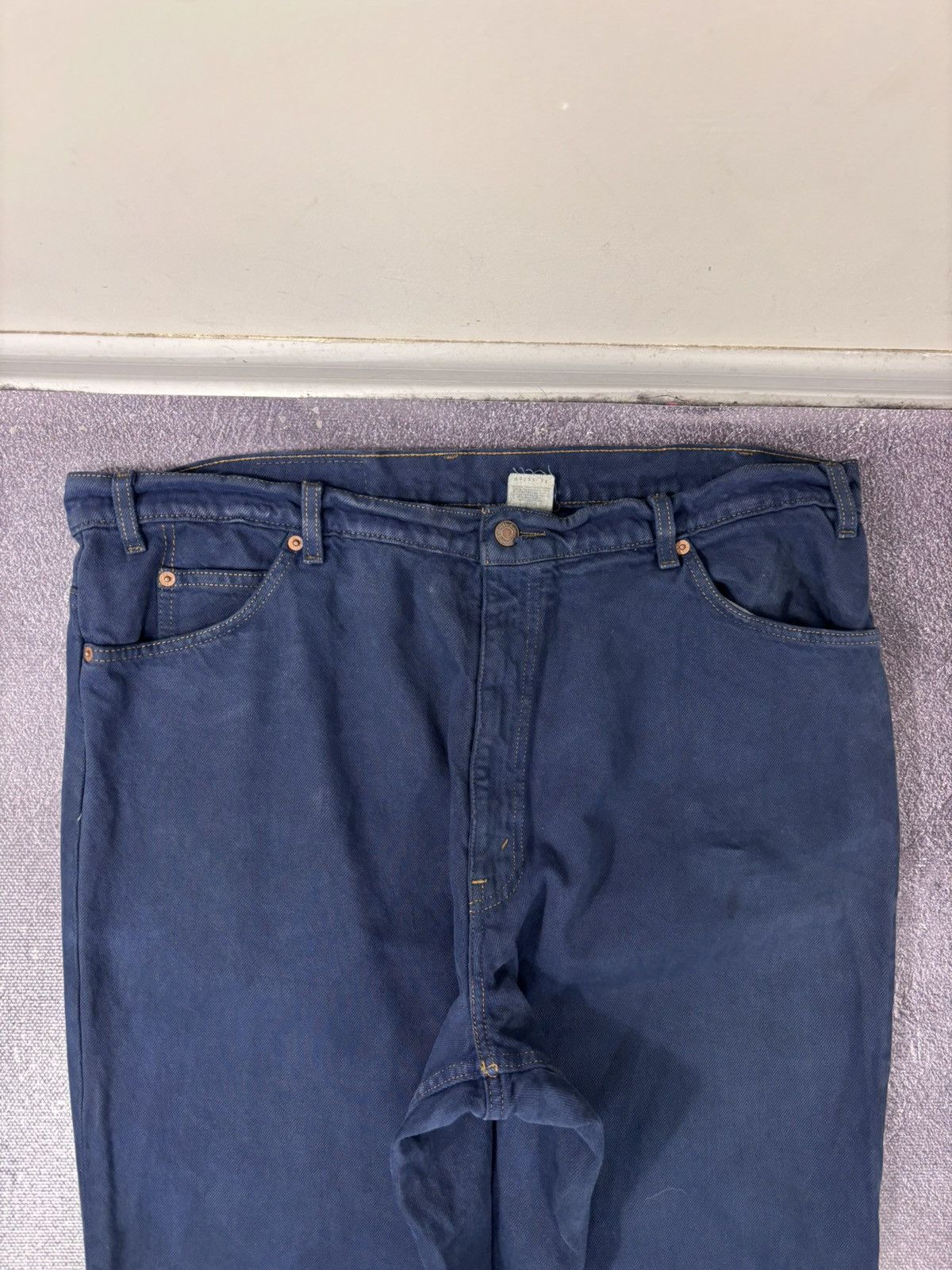 Levi's Vintage 1990s Levi’s 550 Orange Tab Navy Blue Denim Jeans Size US 42 / EU 58 - 14 Thumbnail