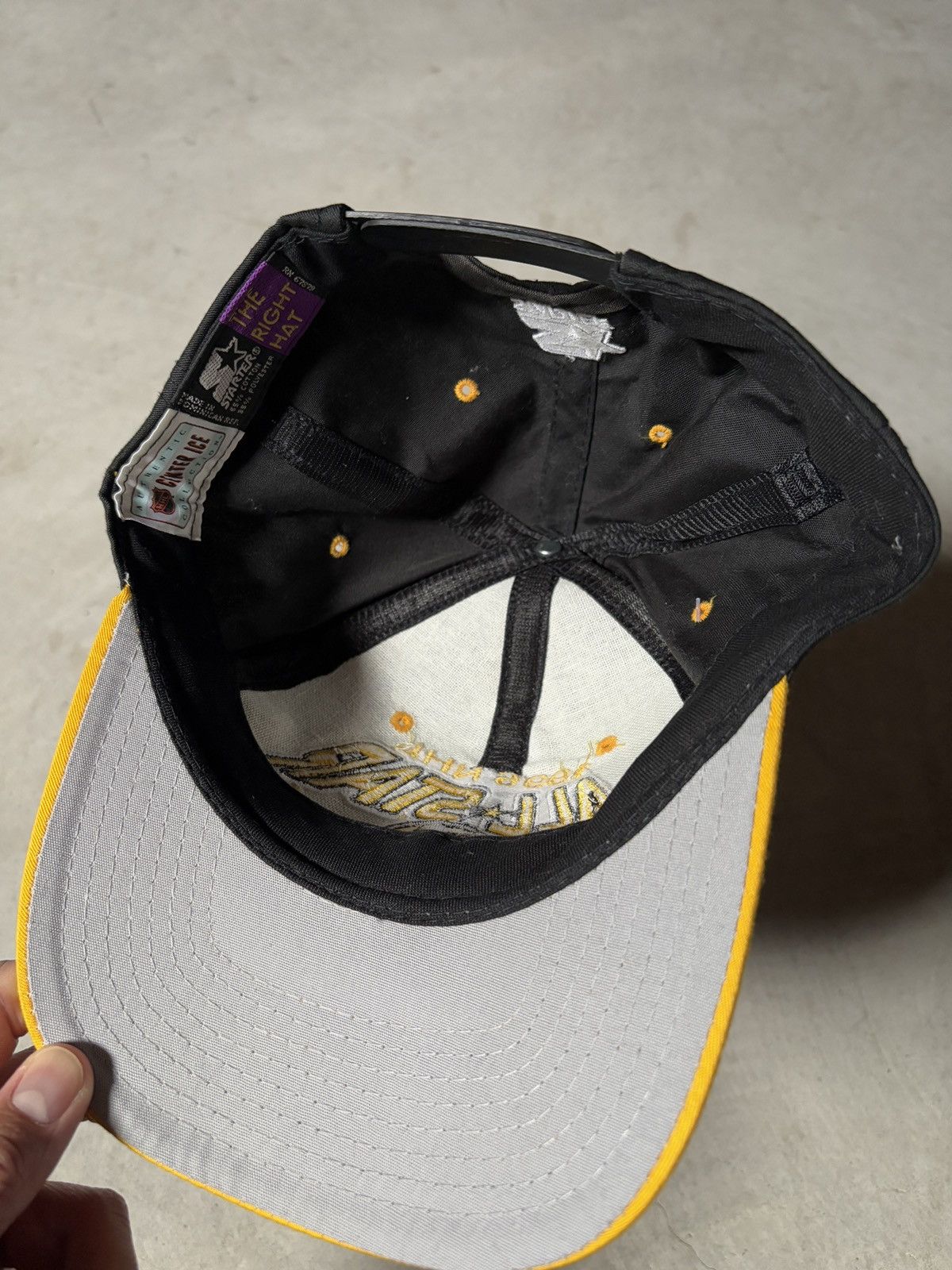NHL × Vintage Vintage Starters 1996 NHL All Star Game SnapBack Size ONE SIZE - 6 Thumbnail