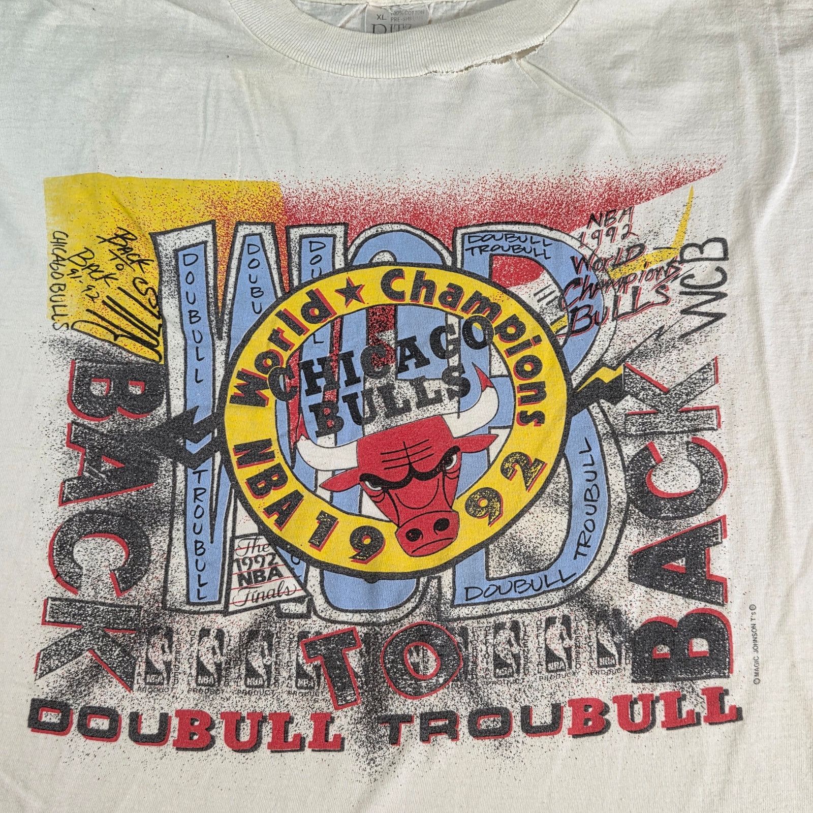 Vintage 1992 Bulls DouBull TrouBull Tee XL Ritz/Magic Johnson T's Size US XL / EU 56 / 4 - 2 Thumbnail