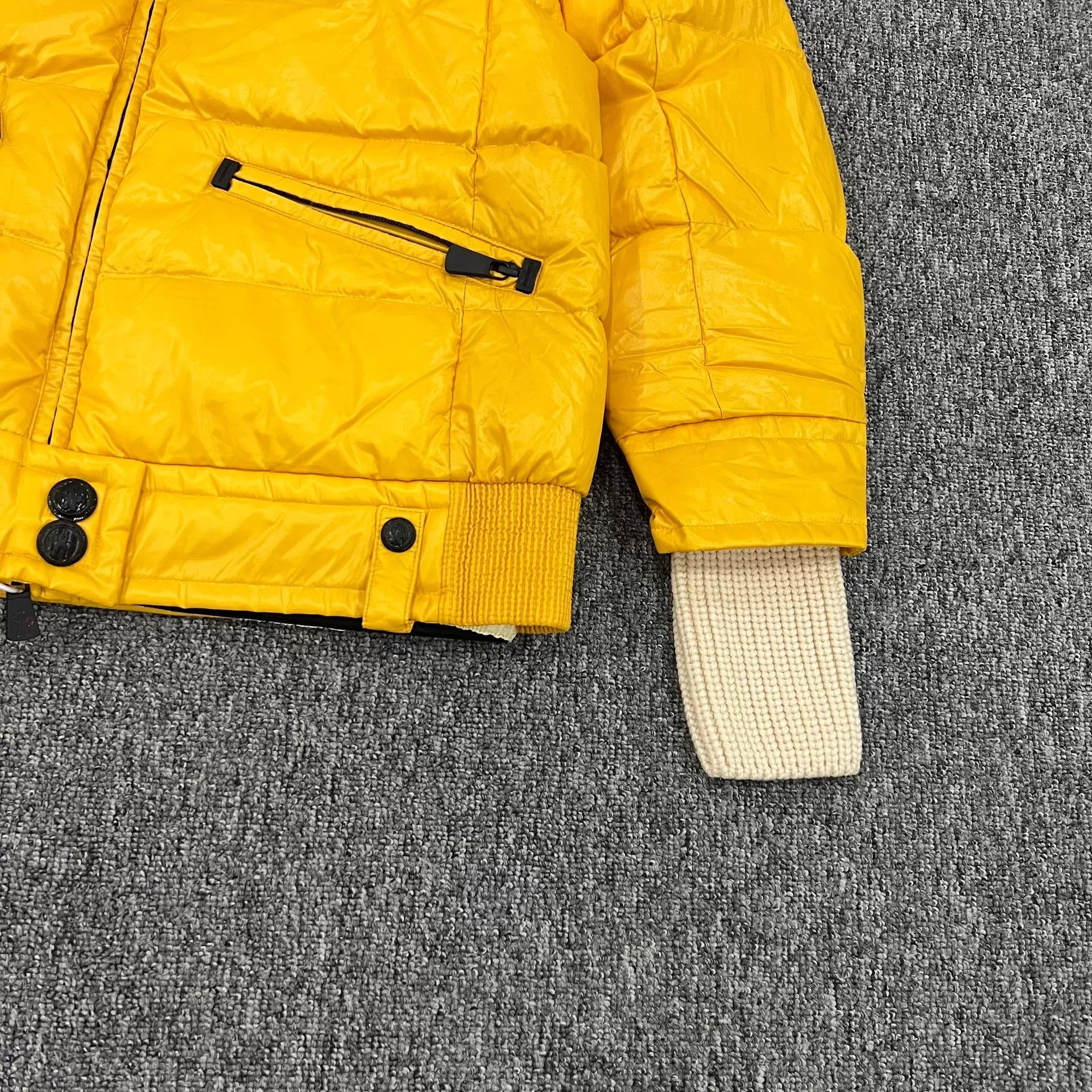 Moncler Moncler Arabba Ski Down Jacket Lamb Collar Logo Arm Patch 2 Size XS / US 0-2 / IT 36-38 - 5 Thumbnail